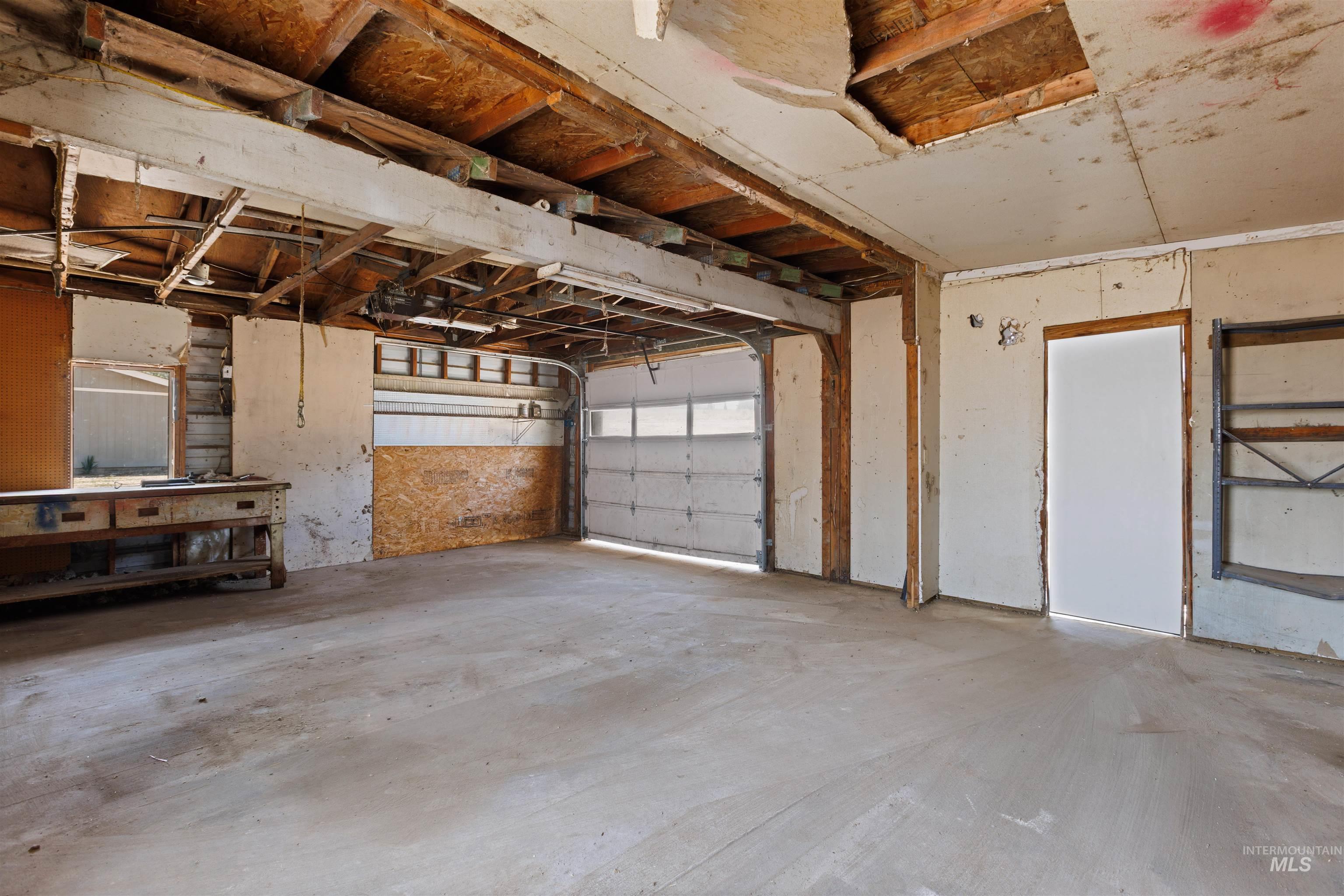 5860 El Paso Rd. Property Photo 18