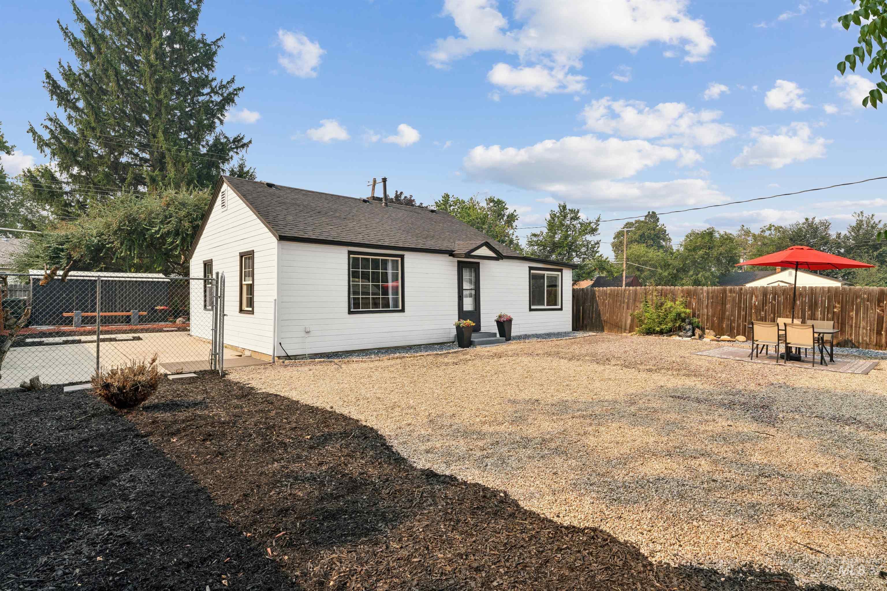 830 Ne 5th Property Photo 47