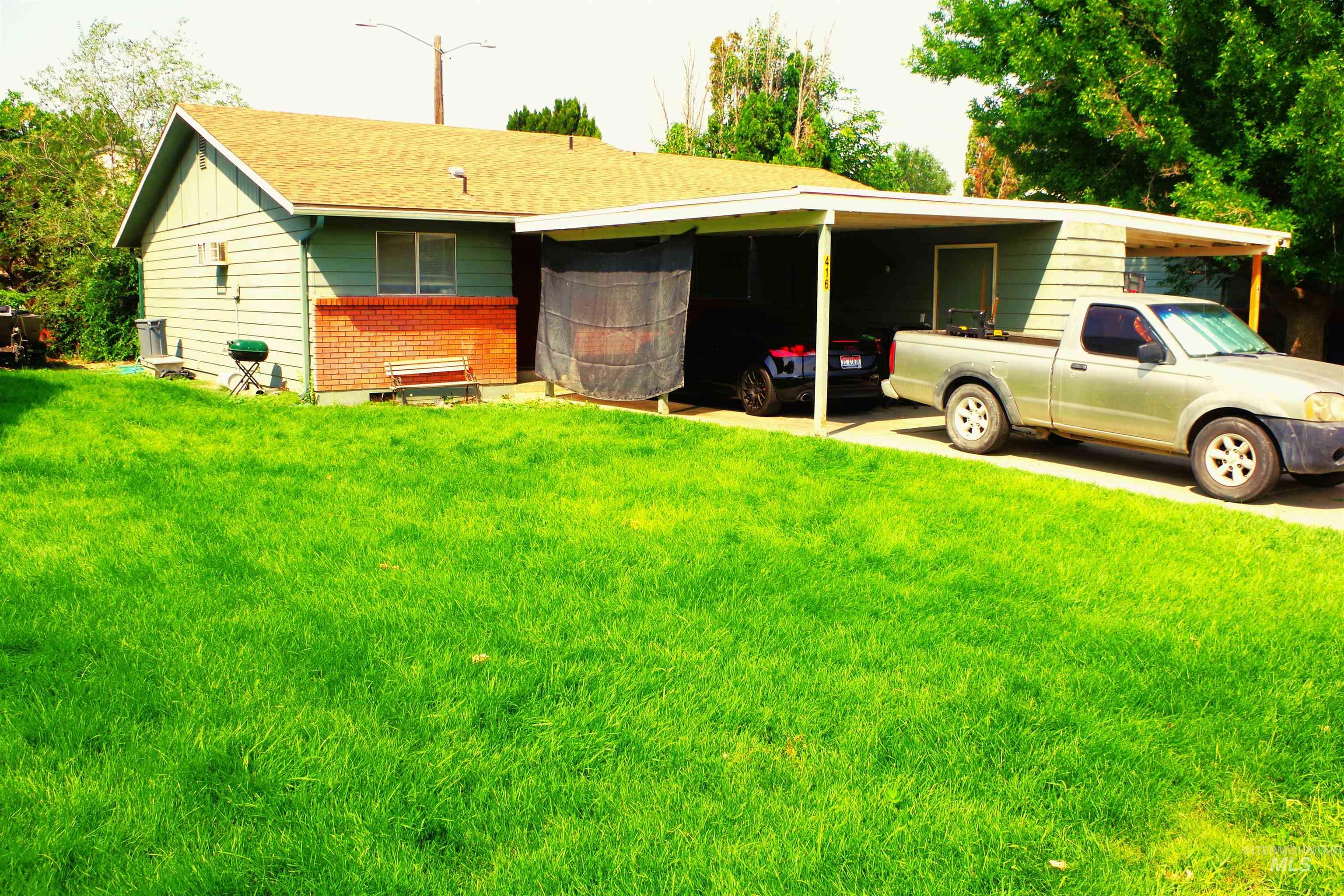 416-418 E Maine Ave Property Photo 2