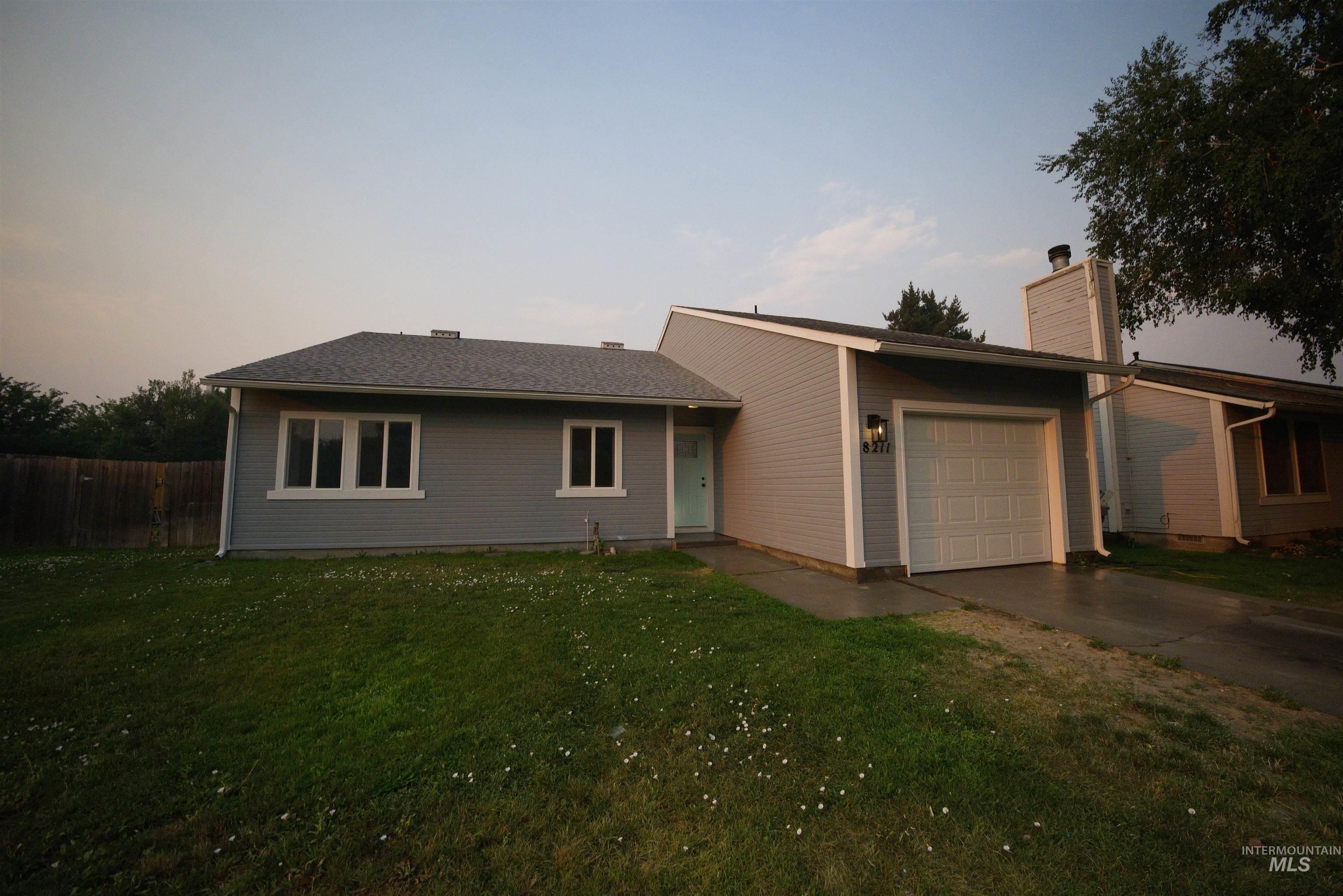8211 W Cory Ct. Property Photo 1