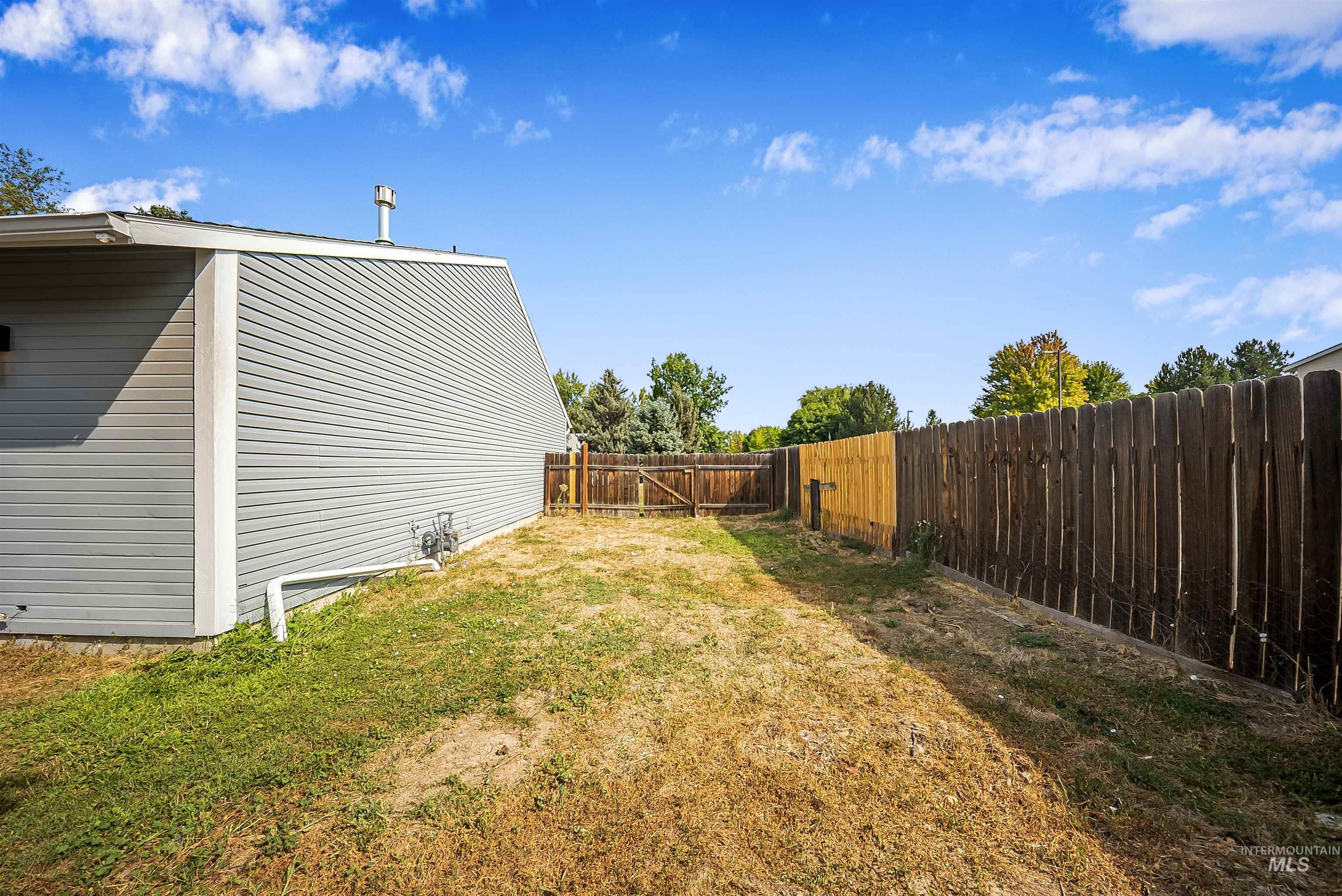 8211 W Cory Ct. Property Photo 3