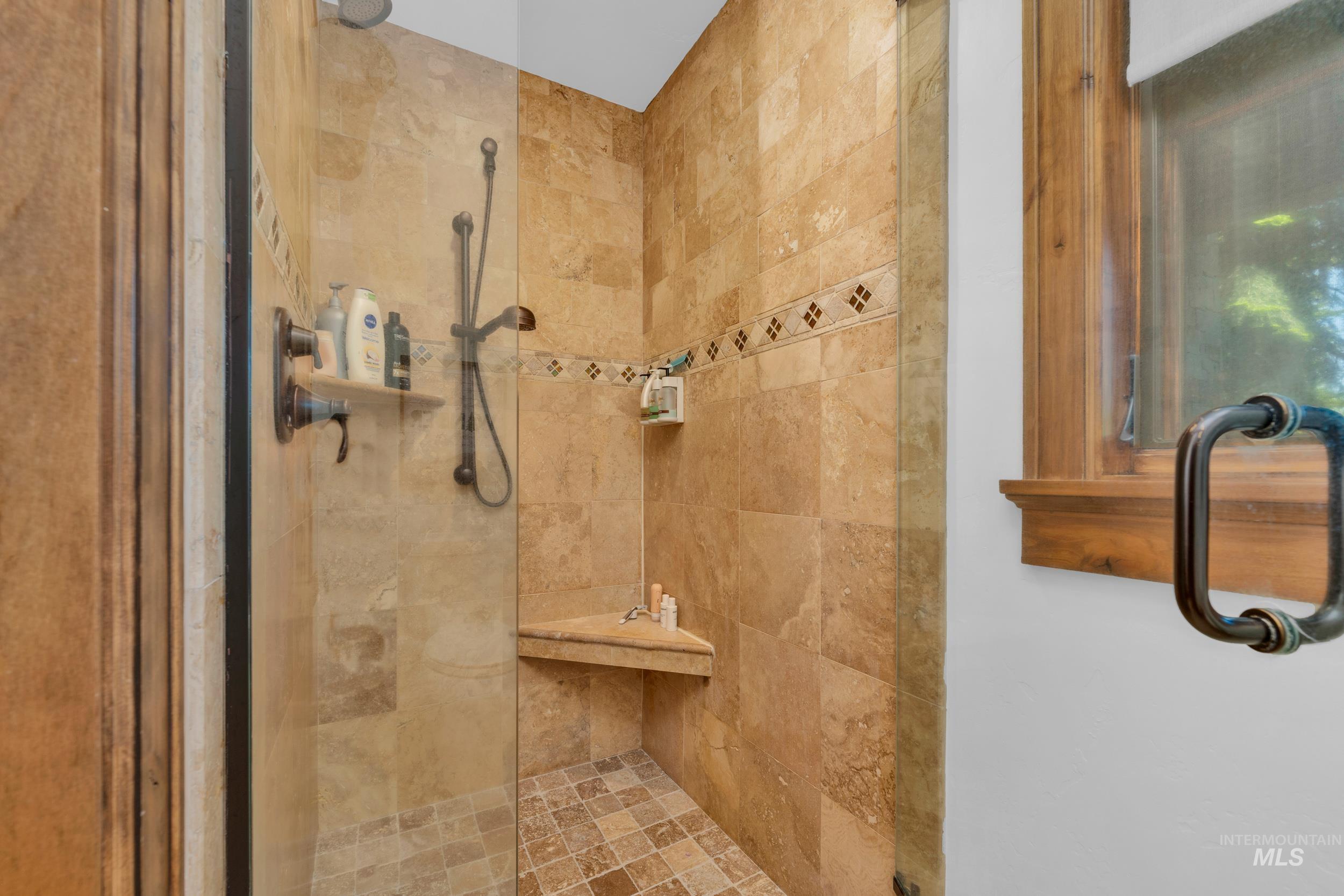 33 Pinnacle Court Property Photo 21