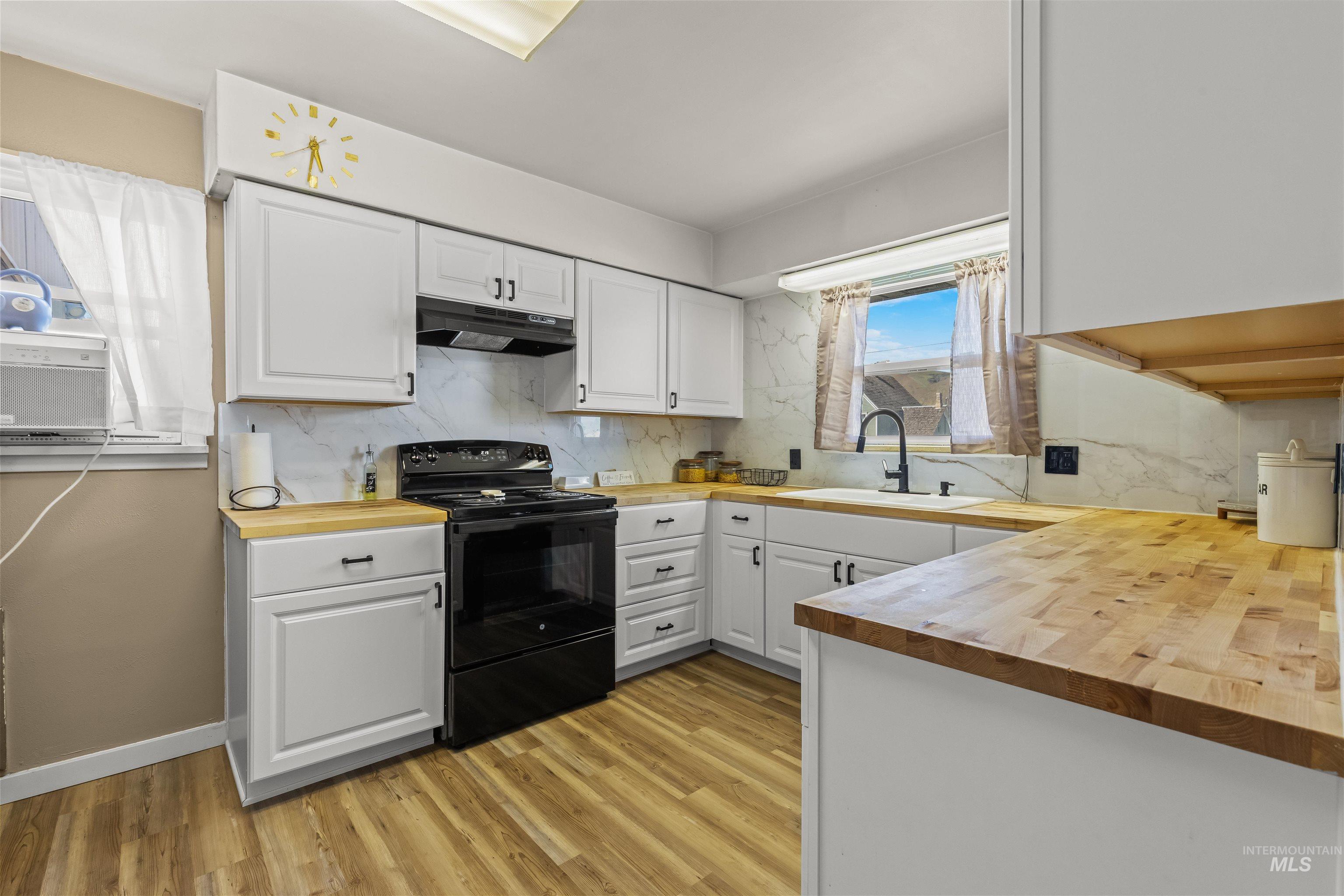1357 Chestnut St Property Photo 11