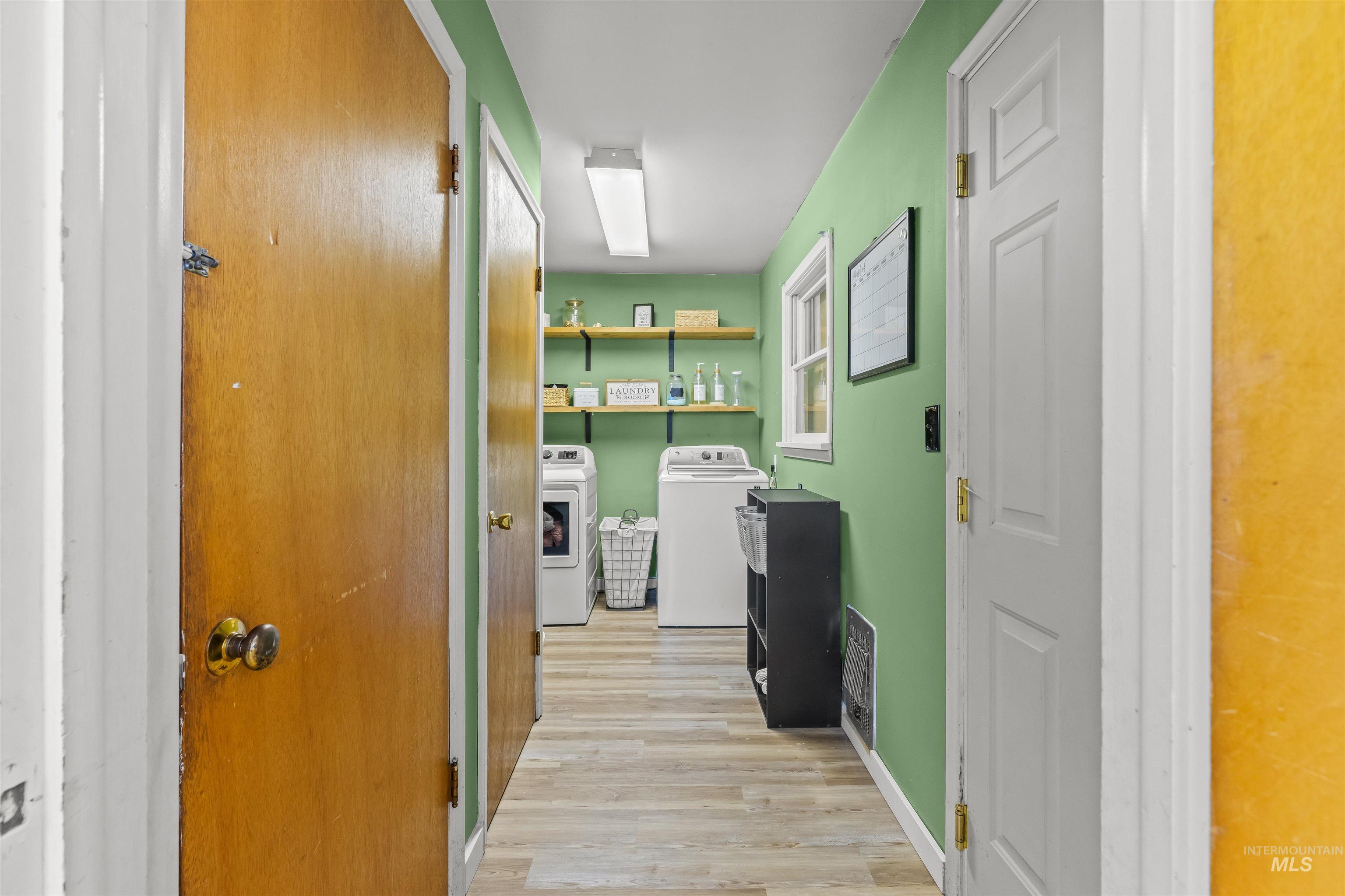 1357 Chestnut St Property Photo 12