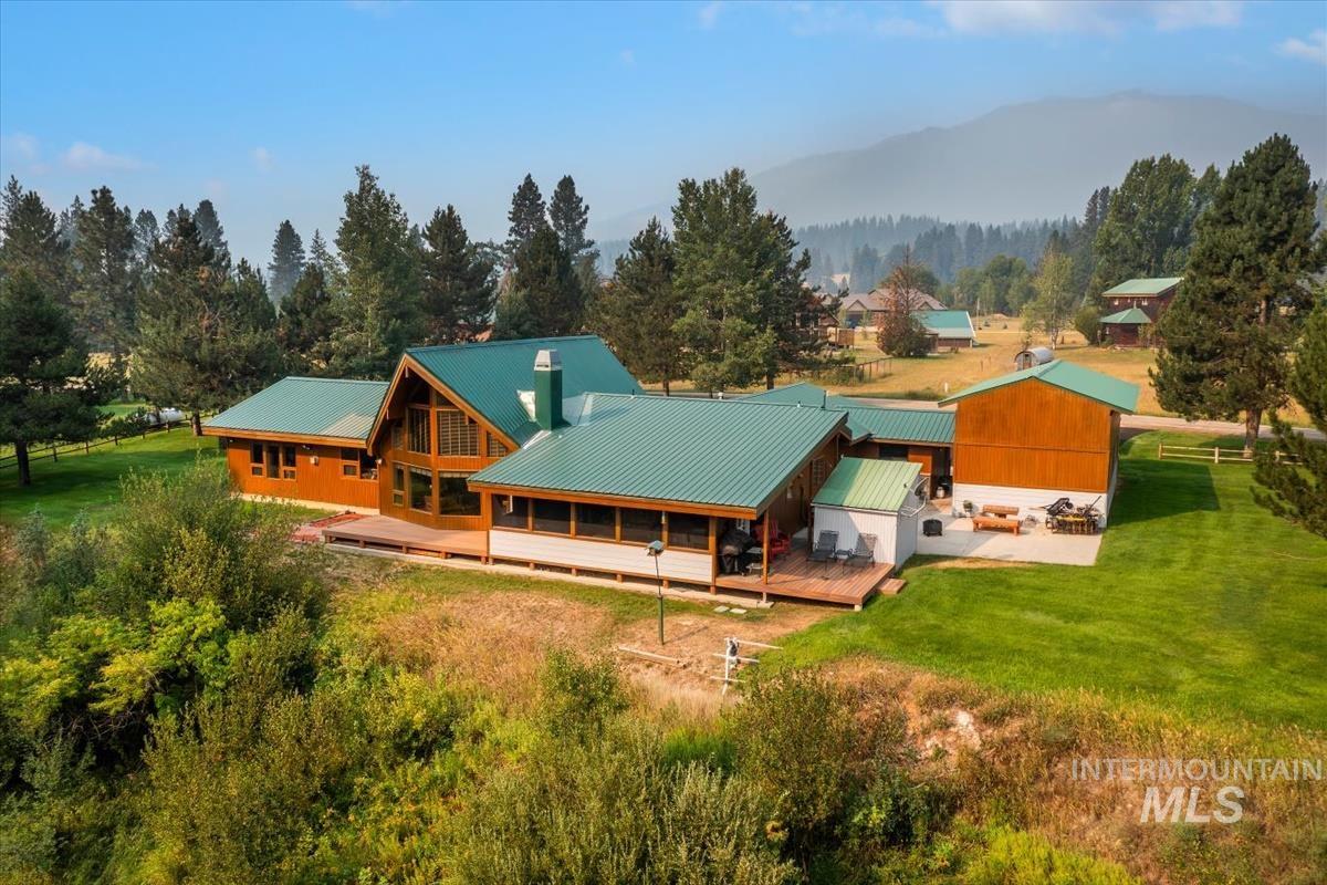7 River Rd. Property Photo 2