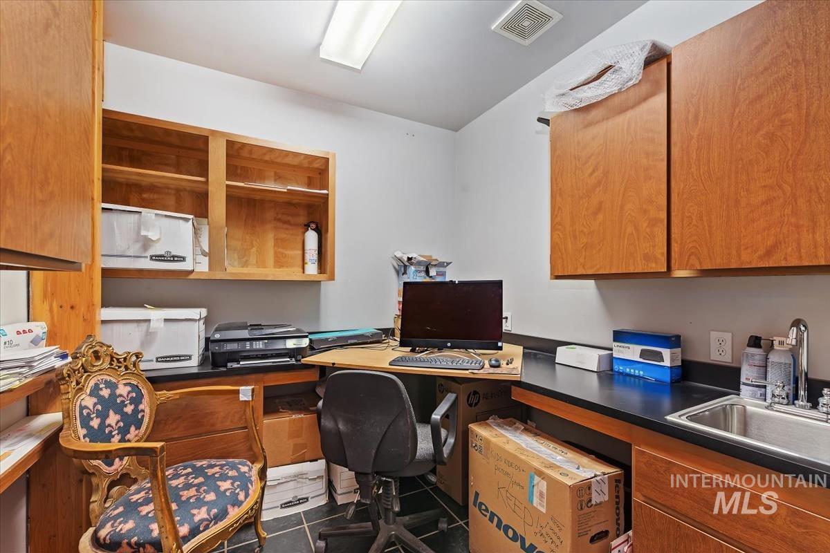 7 River Rd. Property Photo 24