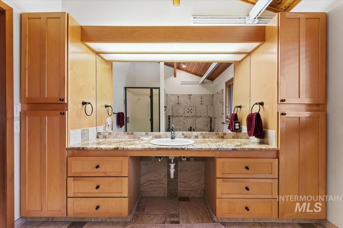 7 River Rd. Property Photo 37