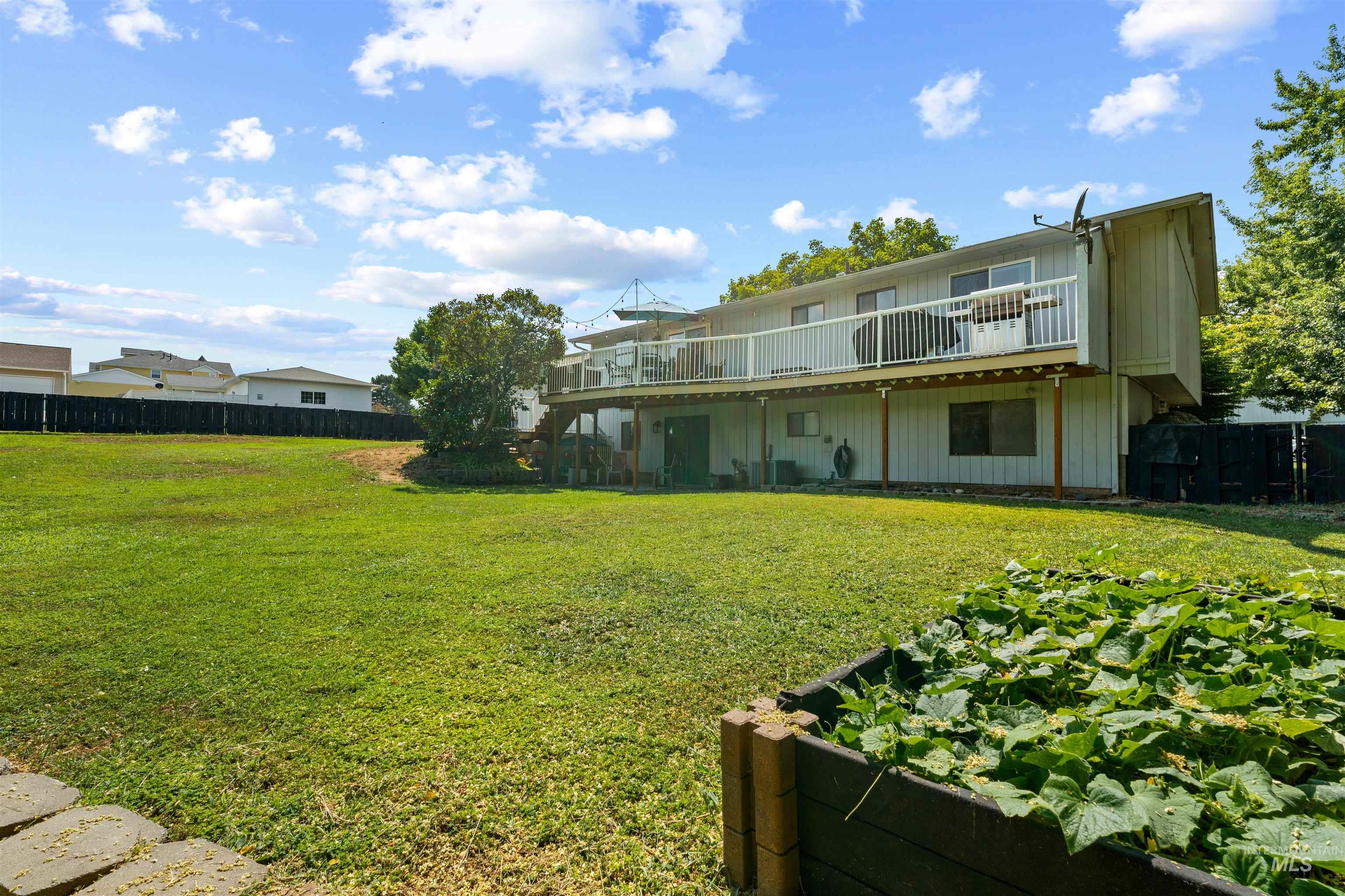2429 Westwood Court Property Photo 2
