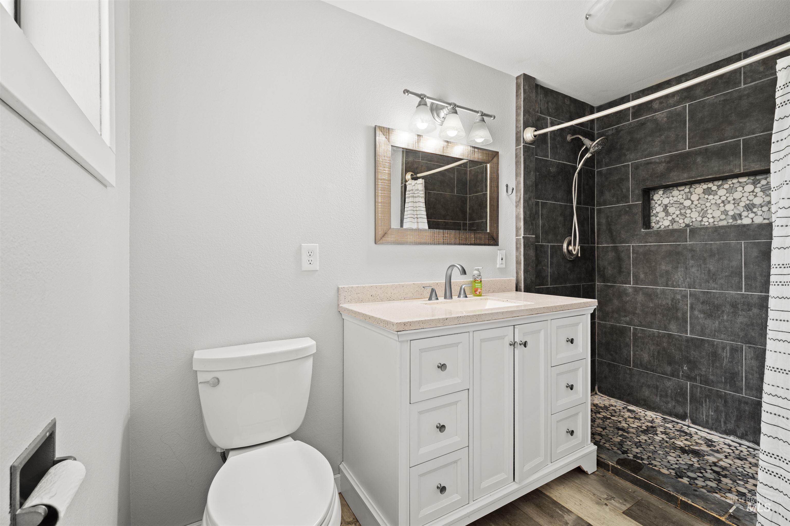 2429 Westwood Court Property Photo 19