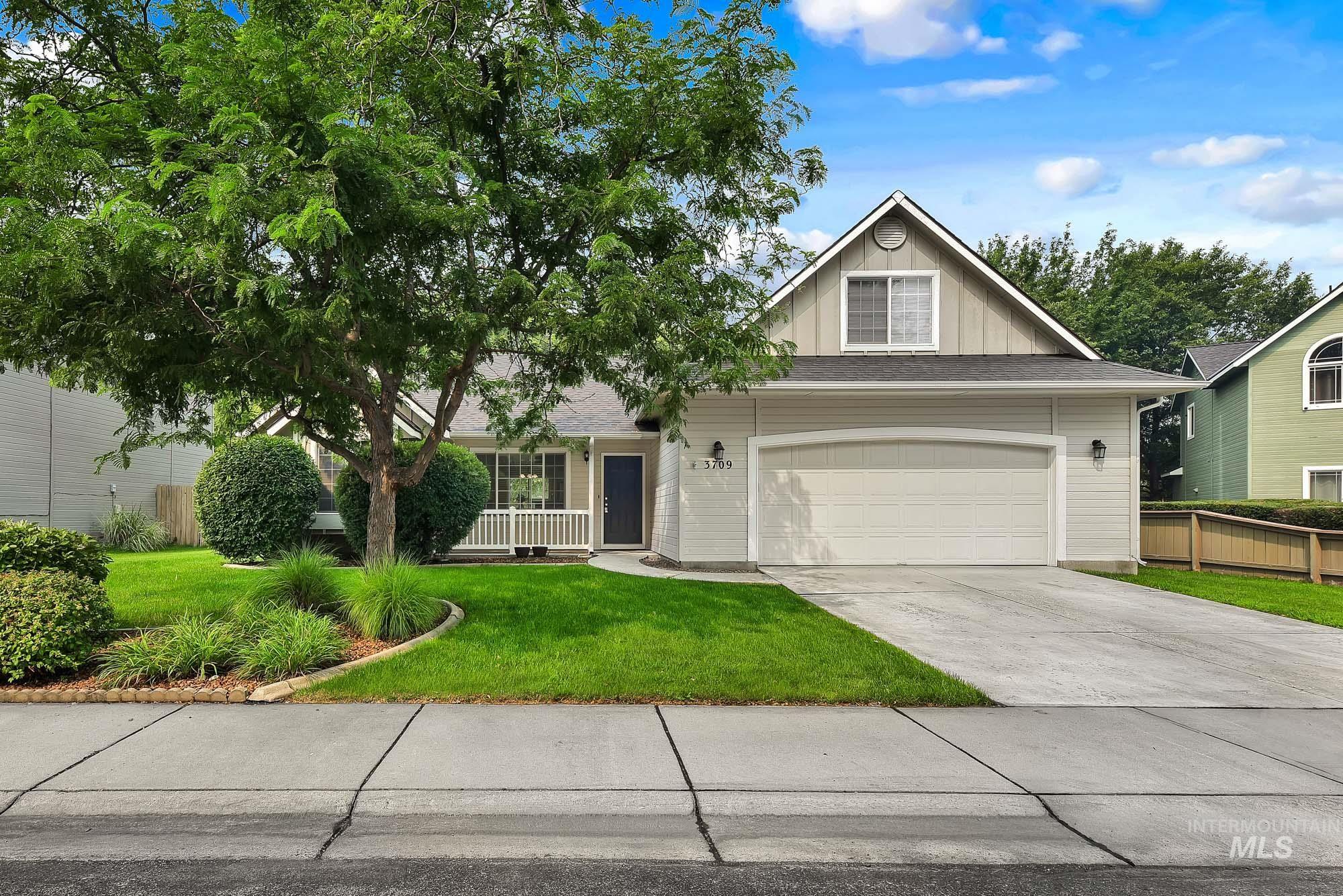 3709 N Lezana Property Photo 1