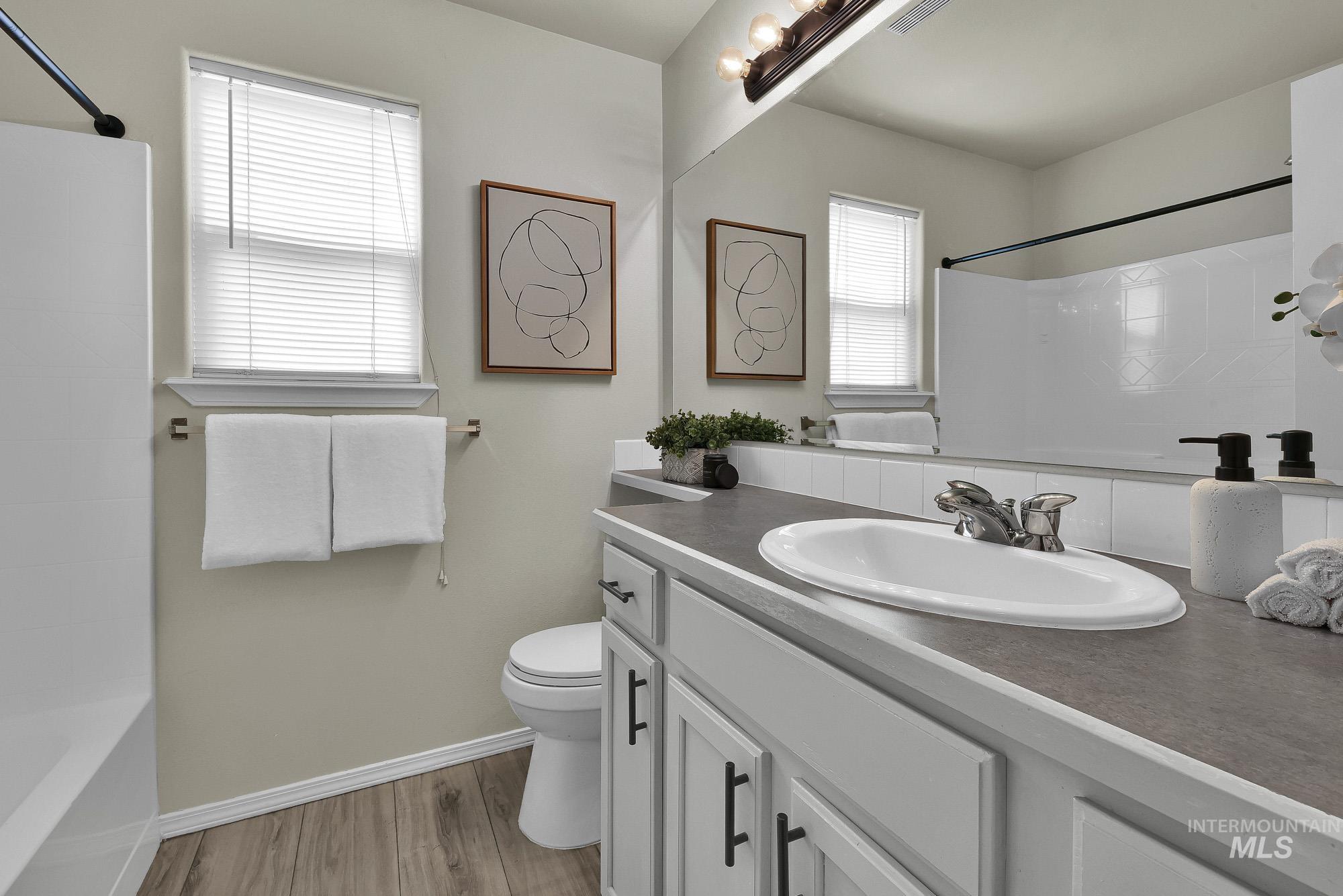 3709 N Lezana Property Photo 20
