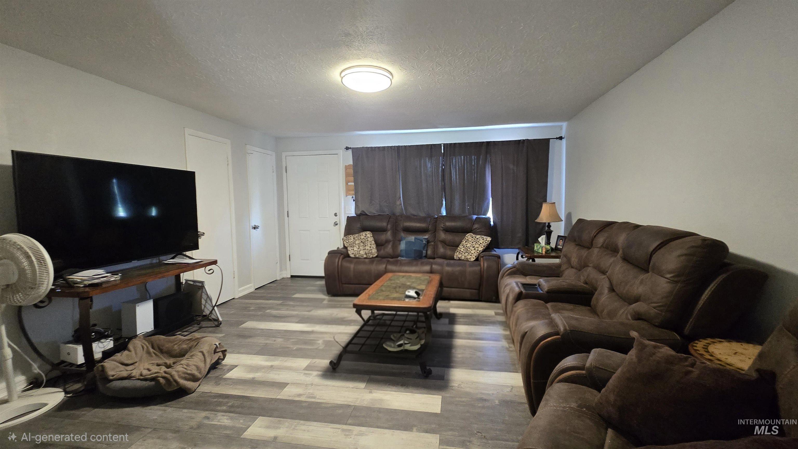 45 S Westwood St Property Photo 3