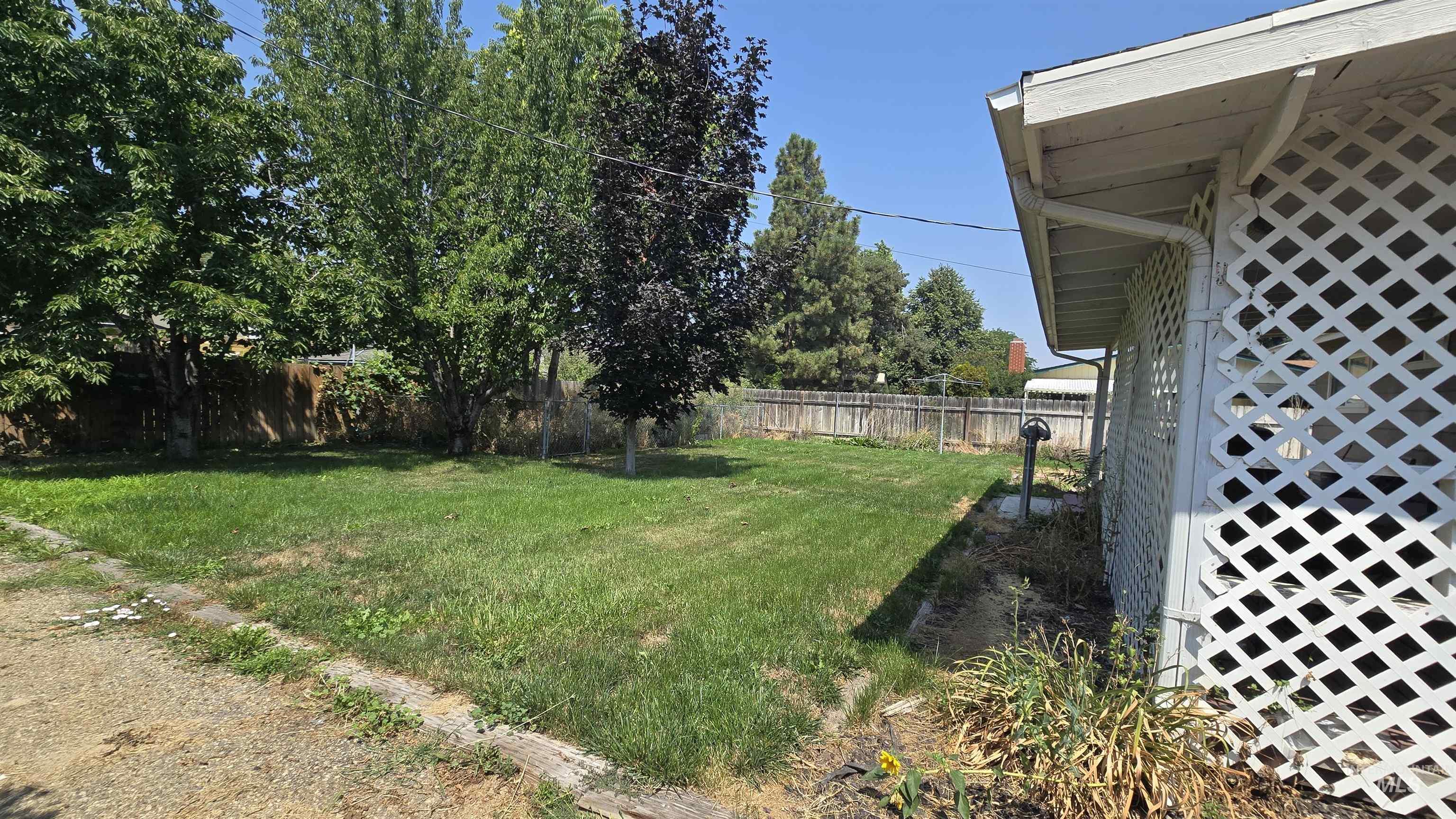 45 S Westwood St Property Photo 18