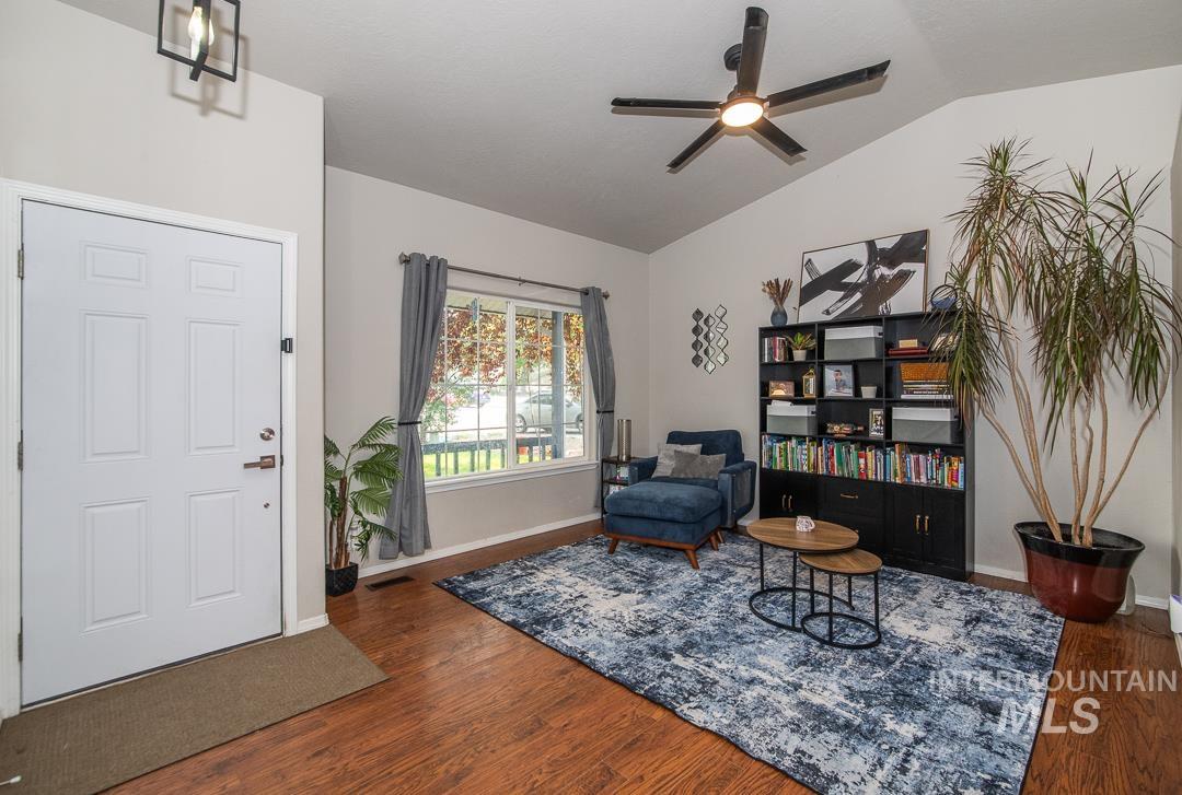 805 Bison Way Property Photo 10