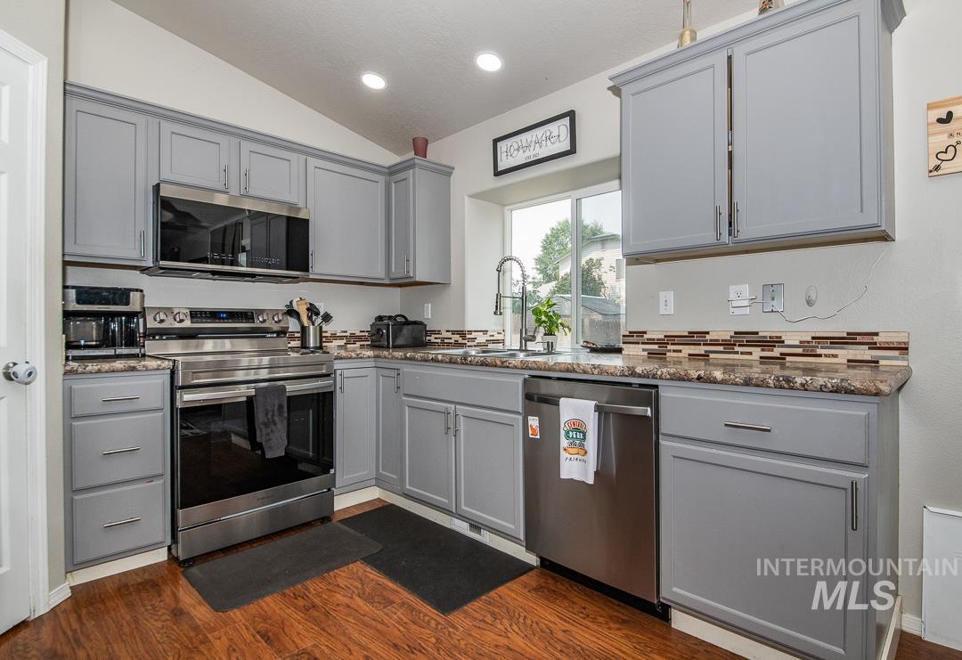 805 Bison Way Property Photo 15