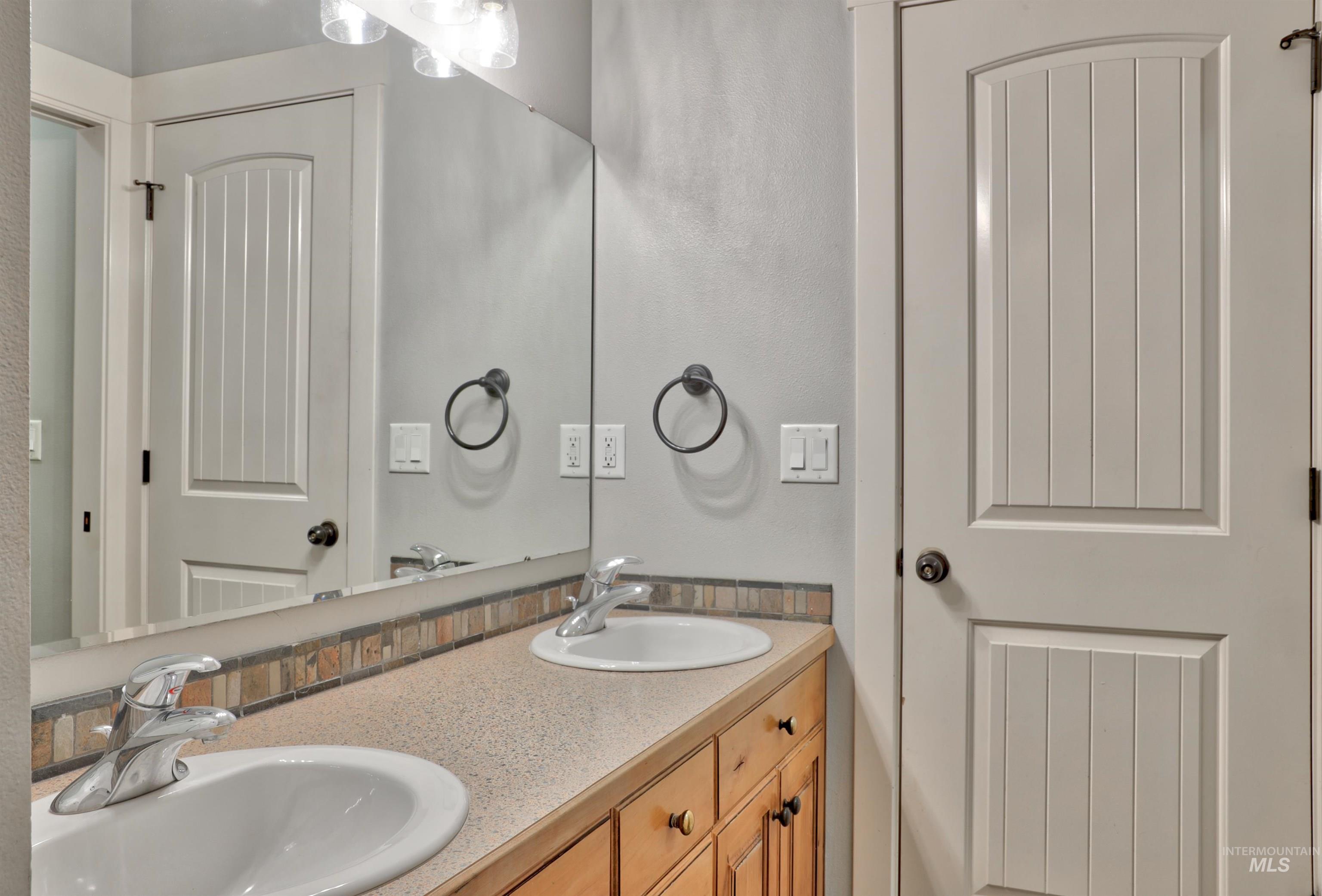 8858 Stardust Ln Property Photo 22