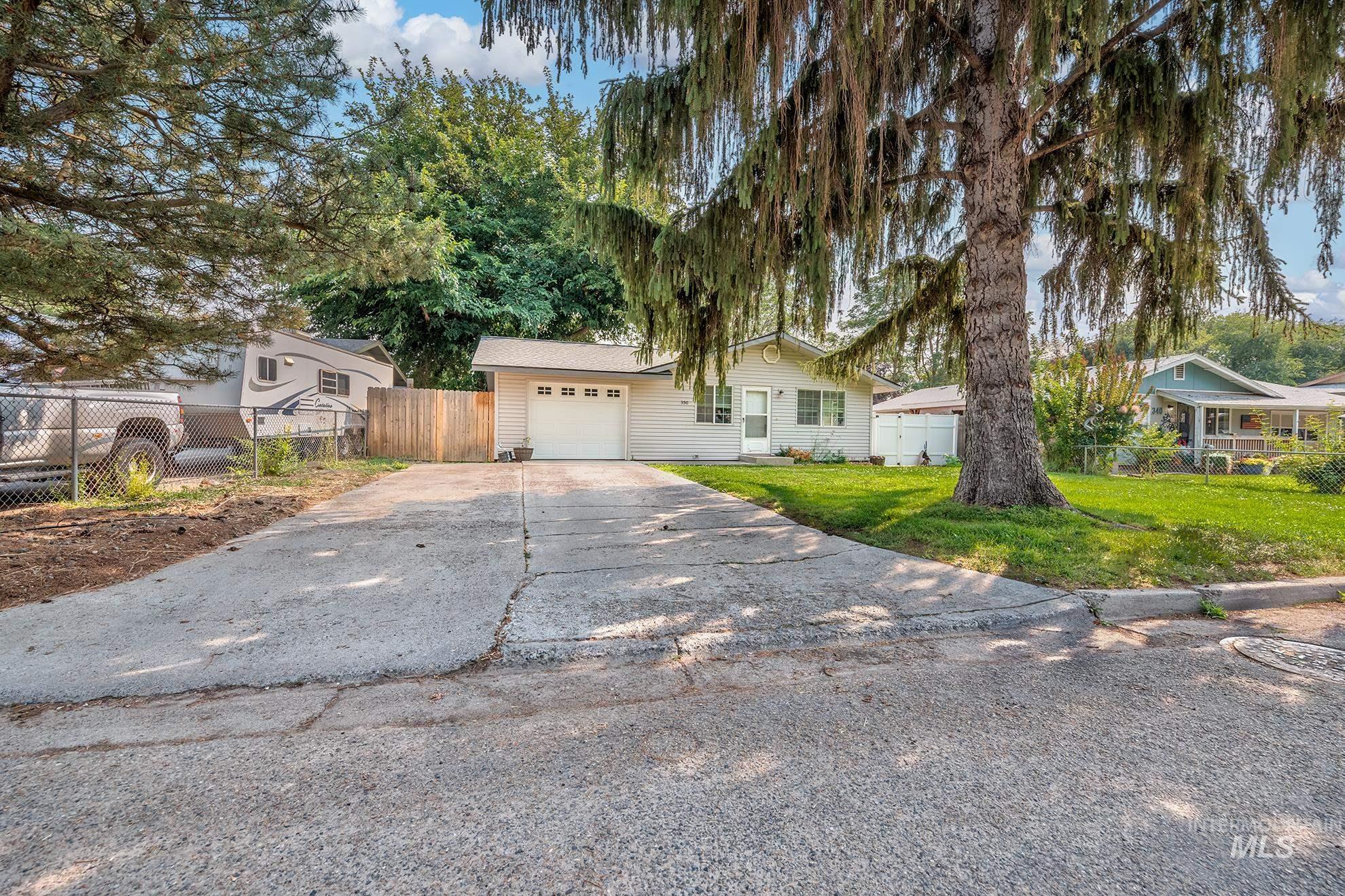 350 Farber Drive Property Photo 4