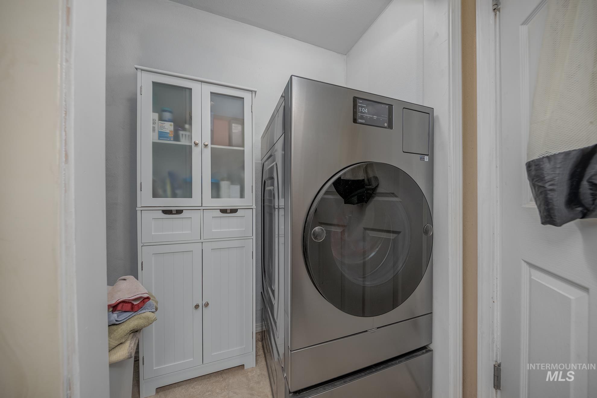 350 Farber Drive Property Photo 17