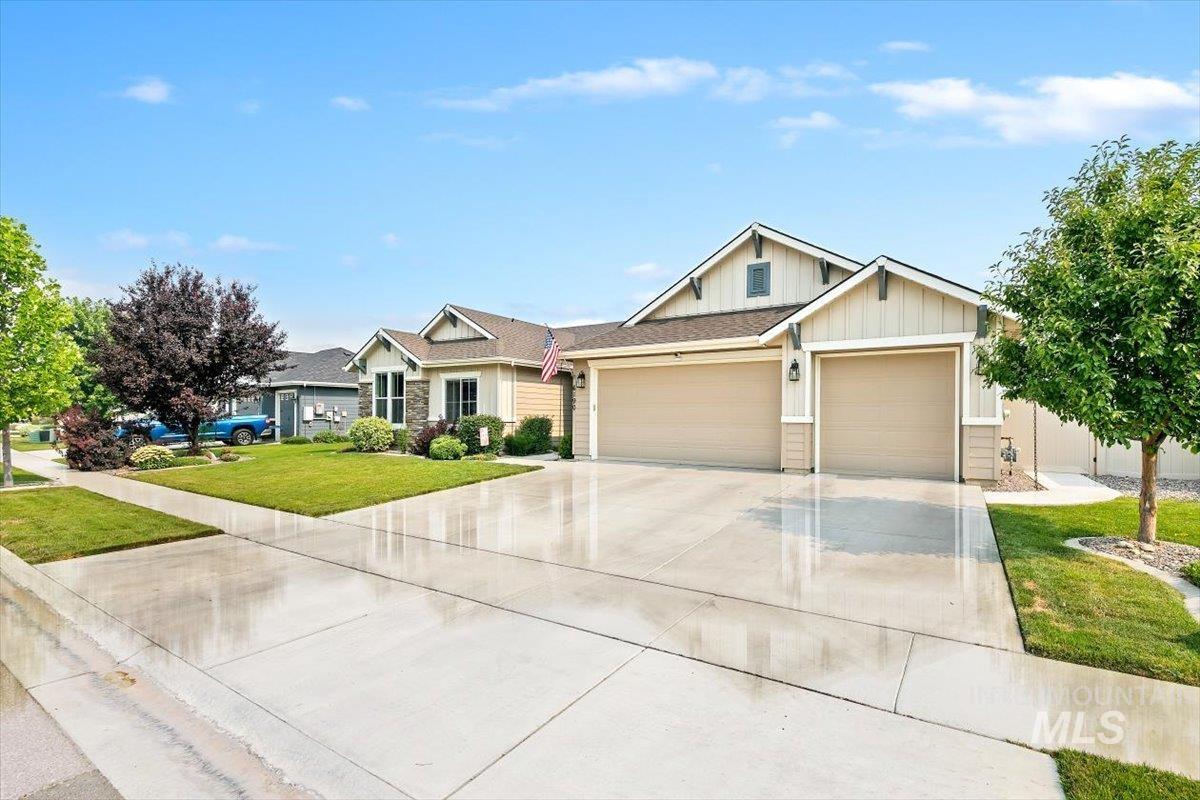 6190 E Canyon Crossing Dr. Property Photo 3