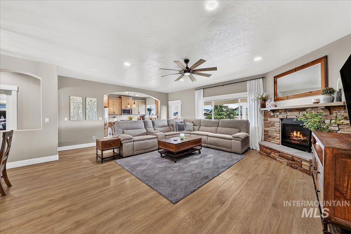 6190 E Canyon Crossing Dr. Property Photo 24