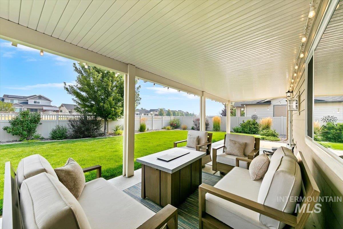 6190 E Canyon Crossing Dr. Property Photo 35