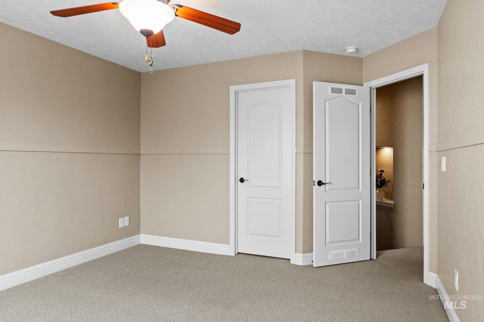 4220 N Bryce Canyon Ave Property Photo 39