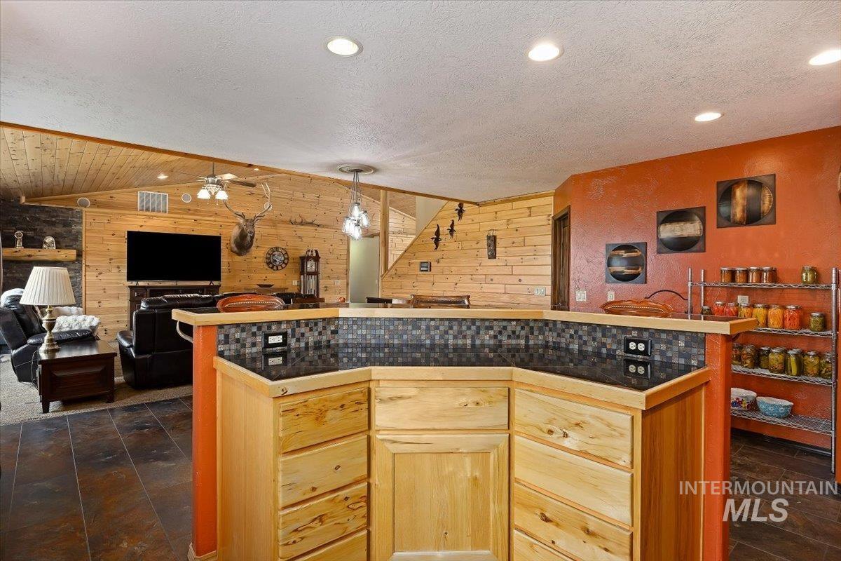 2819 S 850 E Property Photo 18