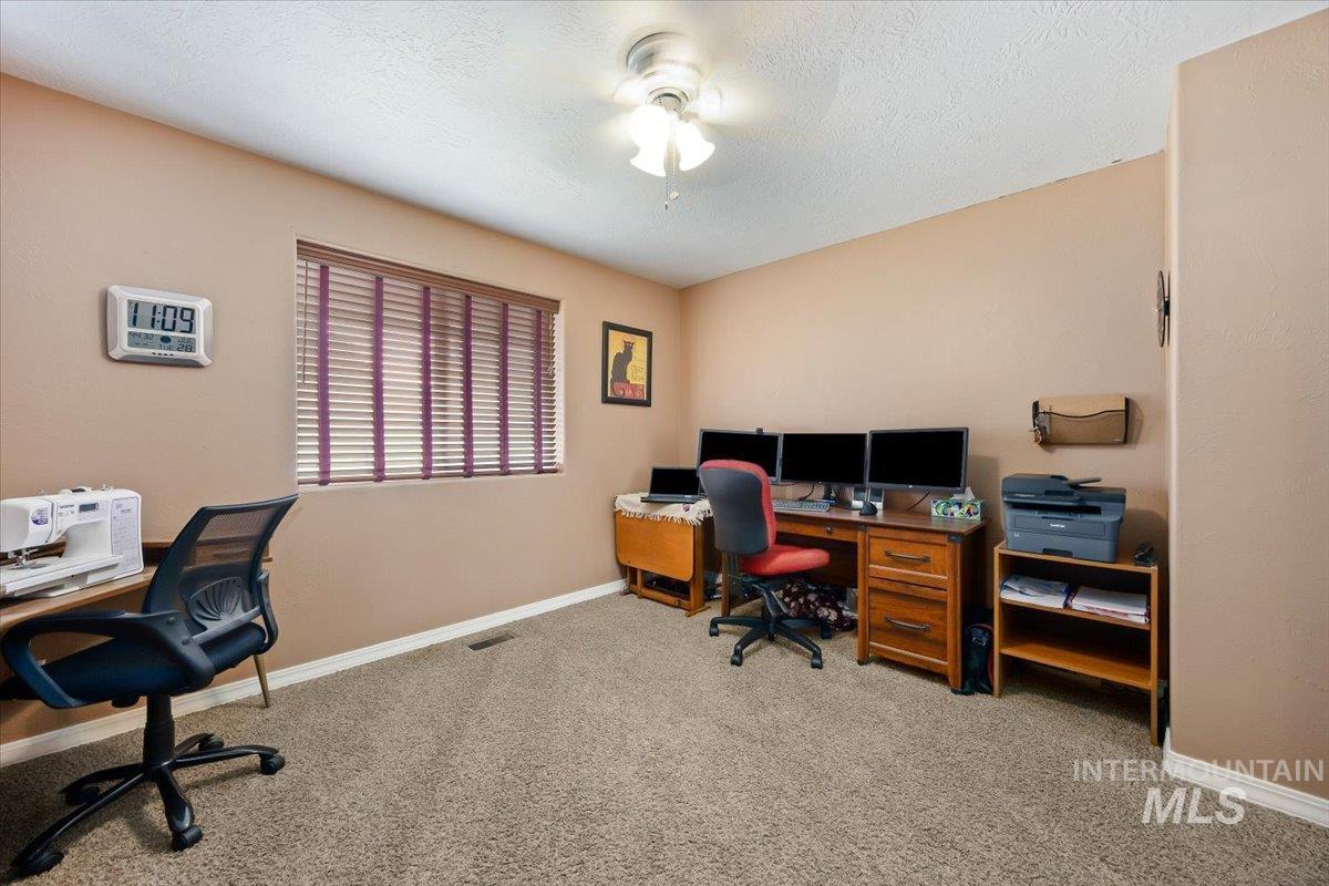 2819 S 850 E Property Photo 35