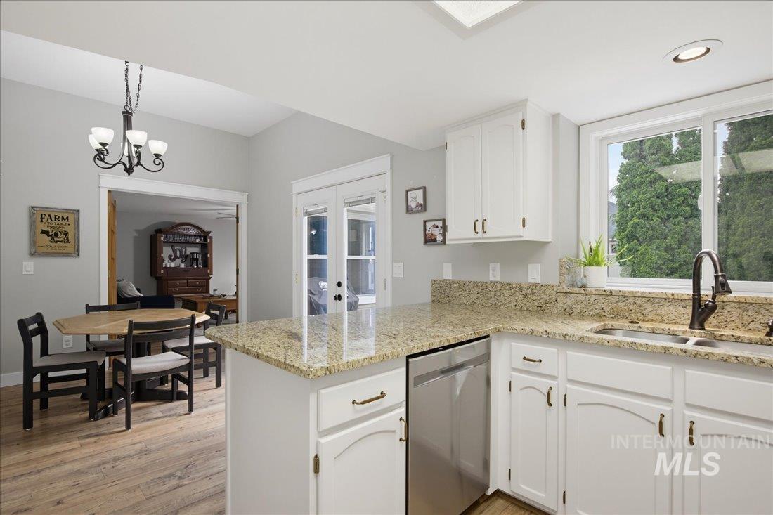 2161 E Lochmeadow Property Photo 11