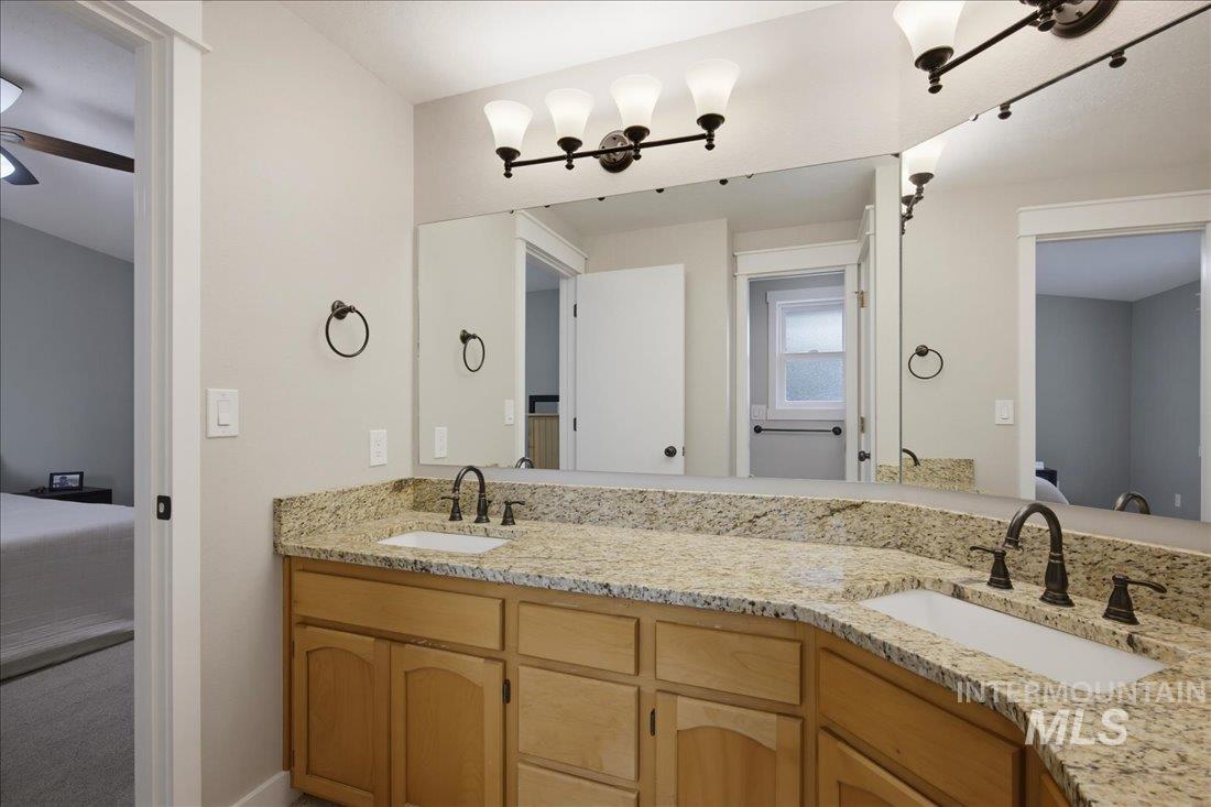 2161 E Lochmeadow Property Photo 22