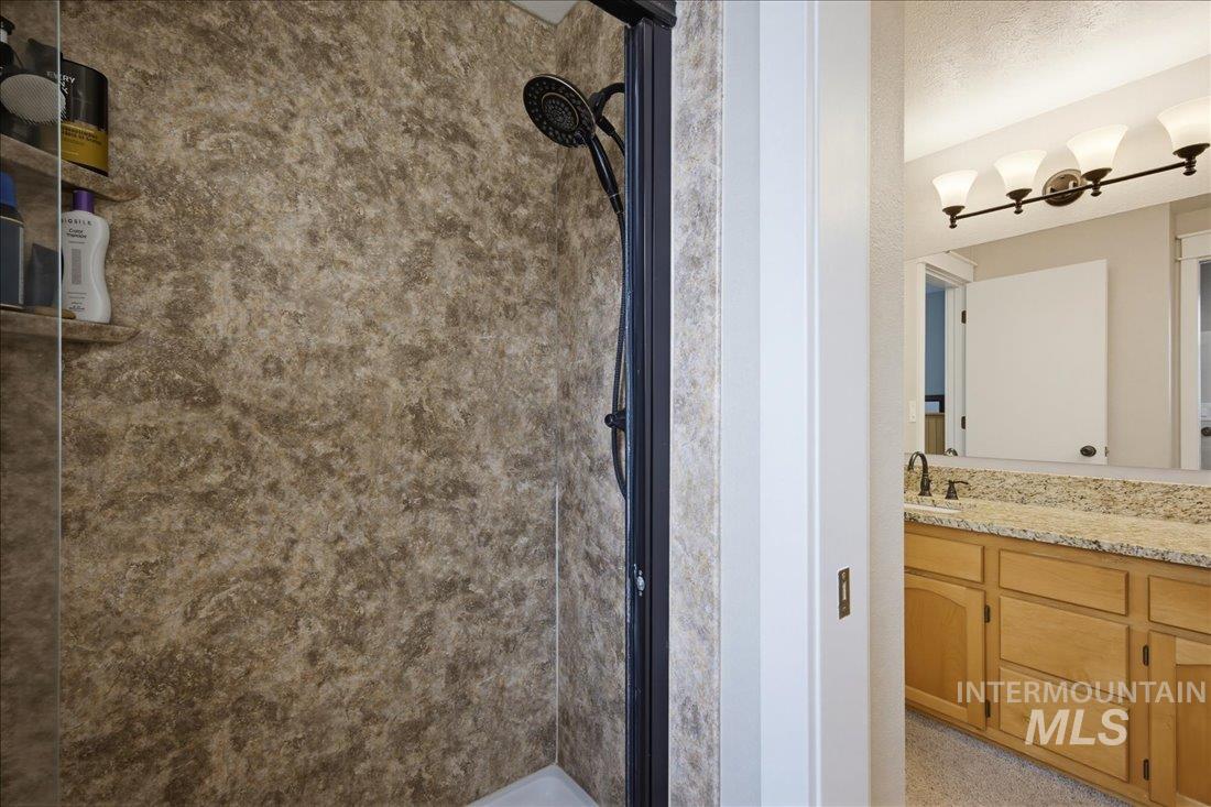 2161 E Lochmeadow Property Photo 23
