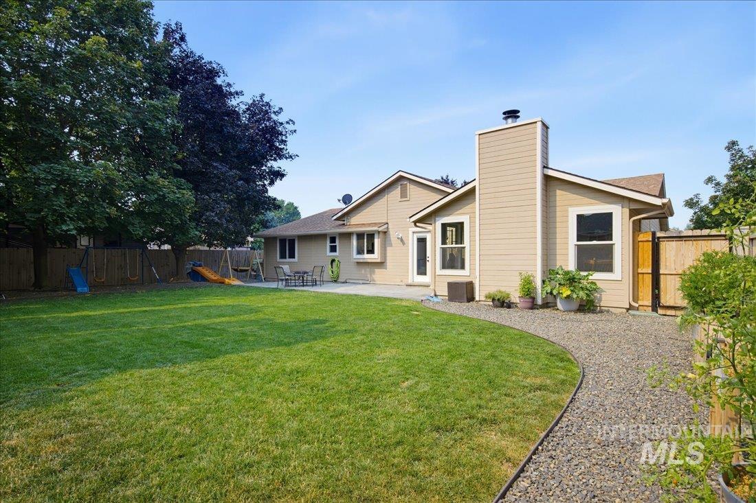 2161 E Lochmeadow Property Photo 35