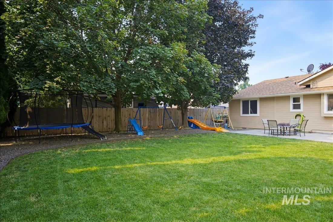 2161 E Lochmeadow Property Photo 36