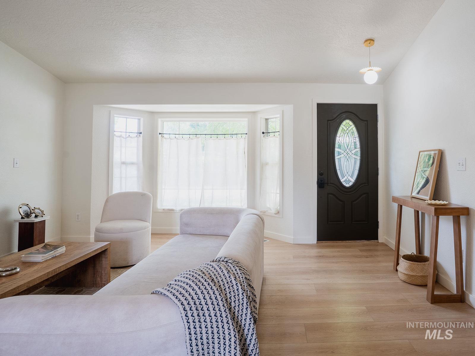 4111 Azalea Lane Property Photo 5