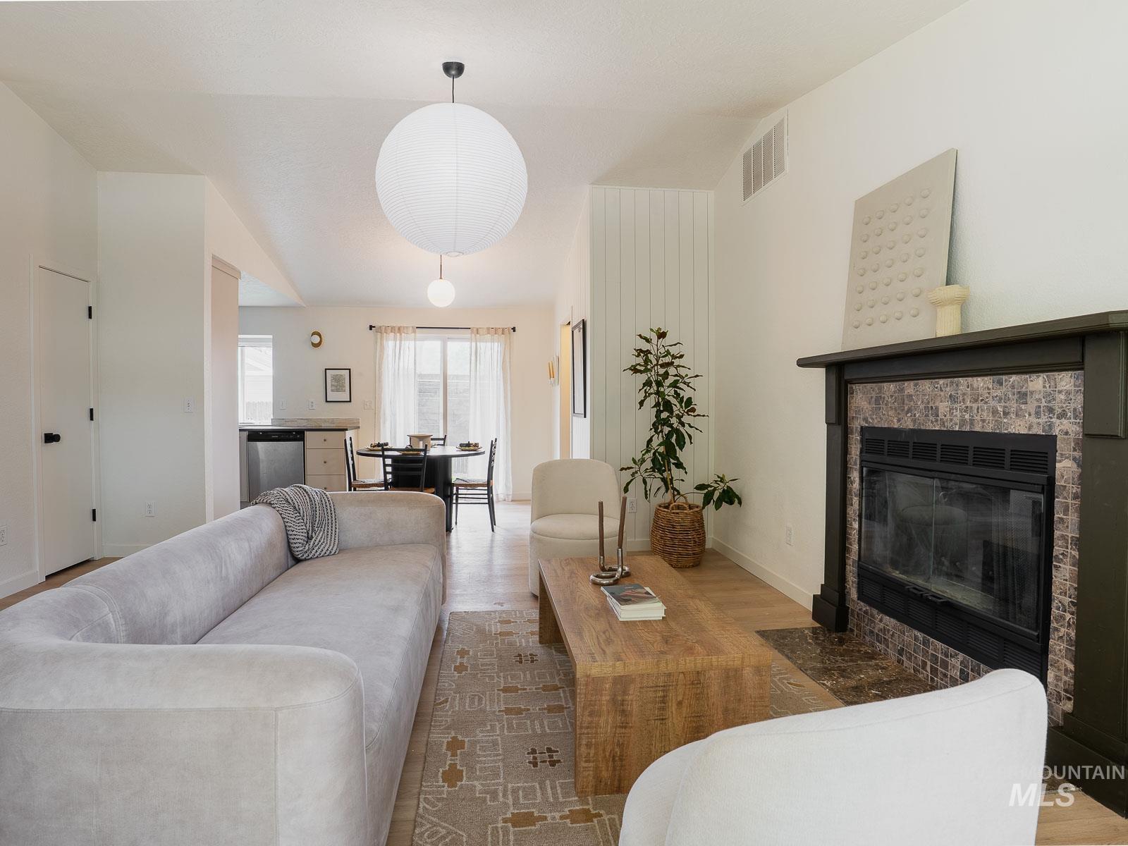 4111 Azalea Lane Property Photo 6