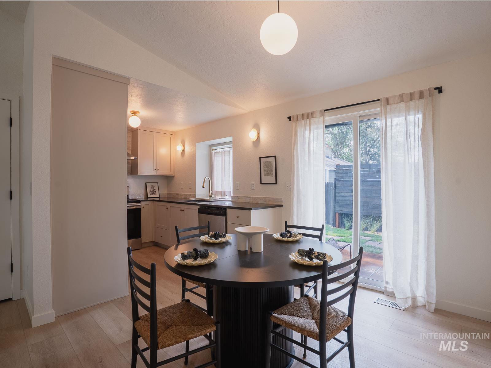 4111 Azalea Lane Property Photo 12