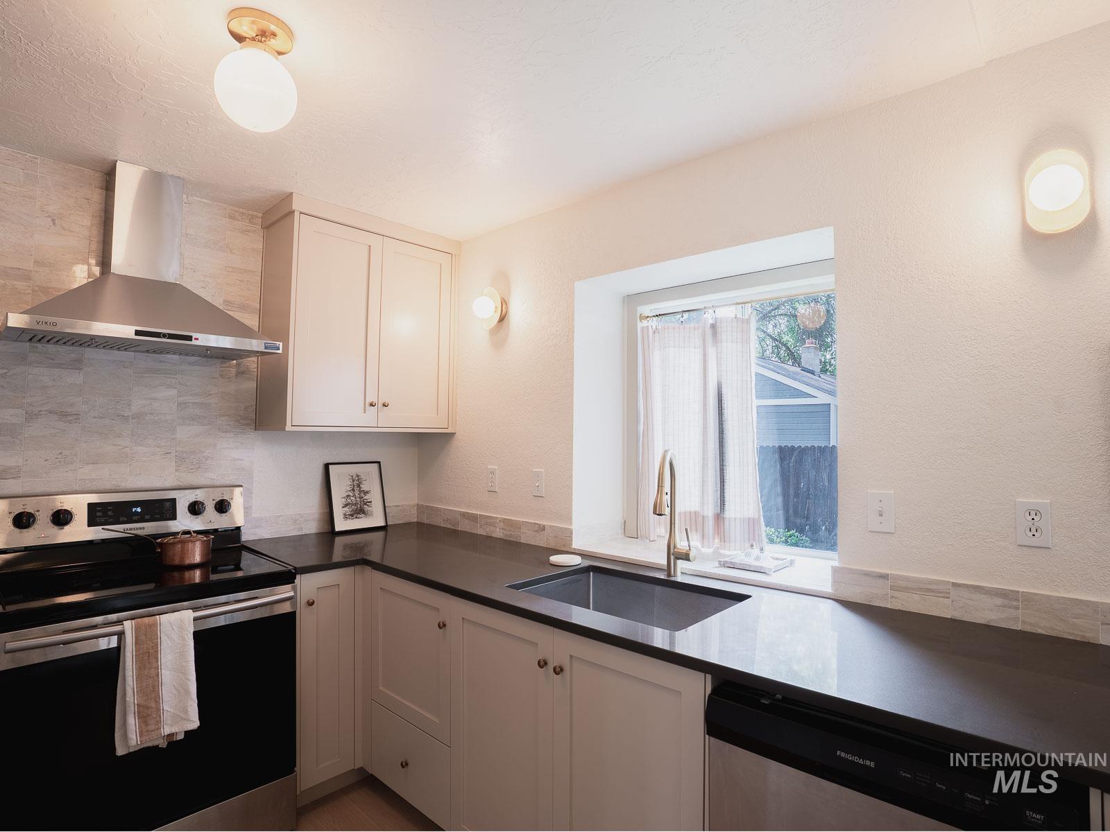4111 Azalea Lane Property Photo 14