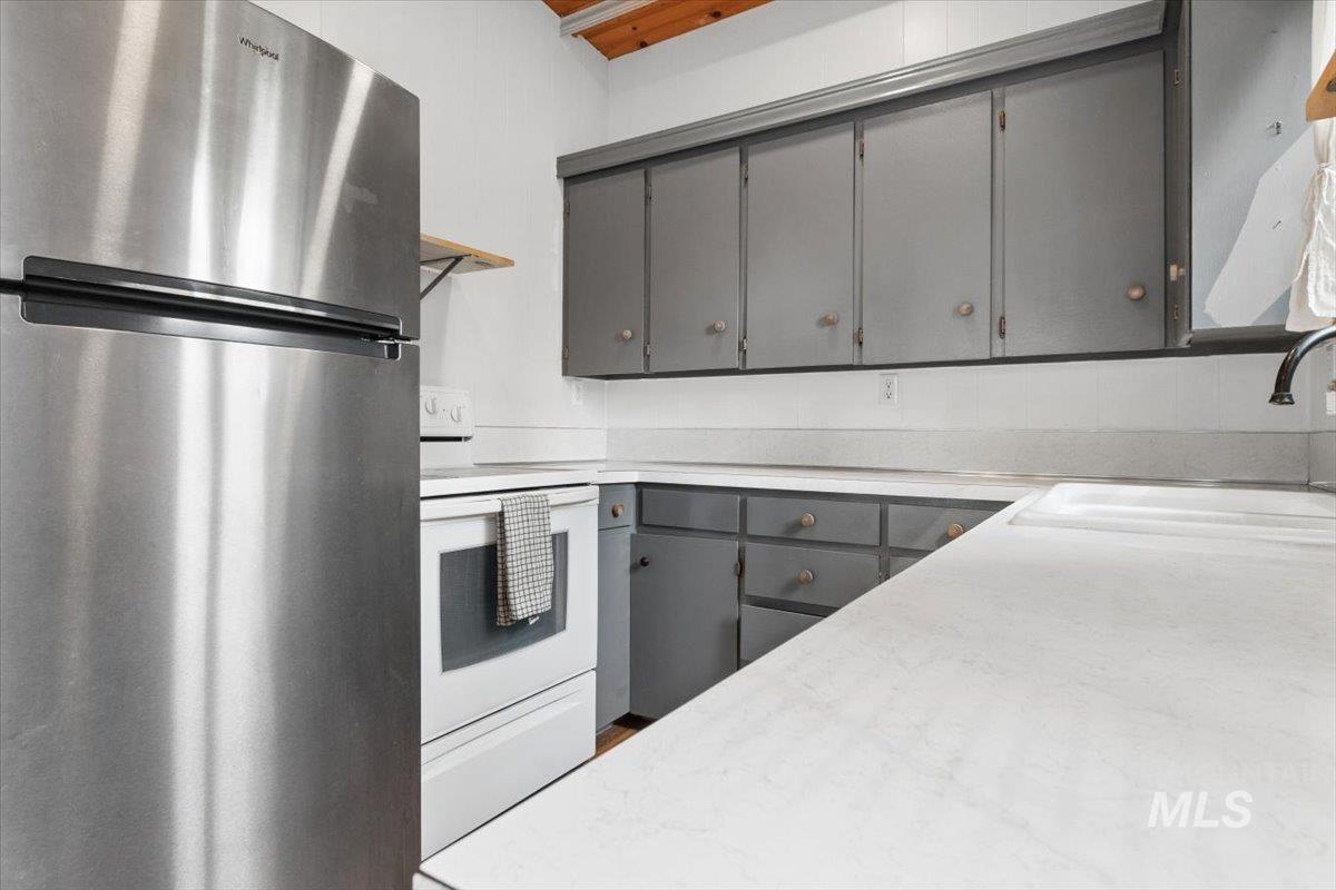 8 Moonglow Circle Property Photo 14