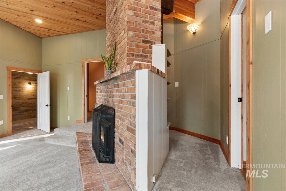 8 Moonglow Circle Property Photo 18