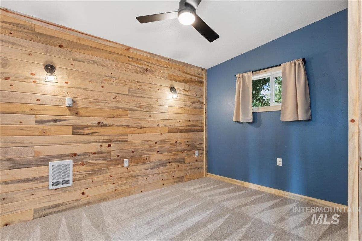 8 Moonglow Circle Property Photo 23