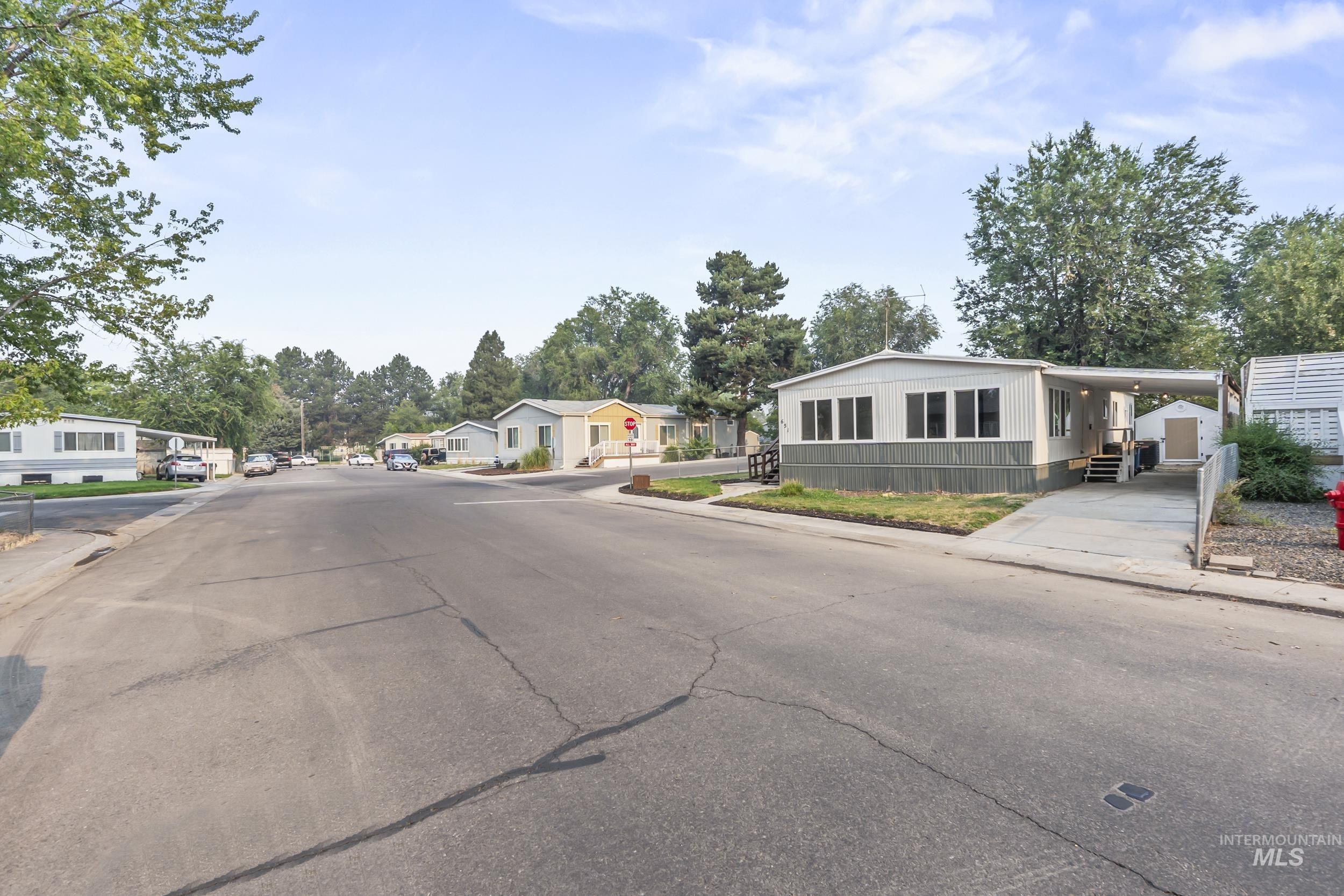 651 Silver City Dr Property Photo 4