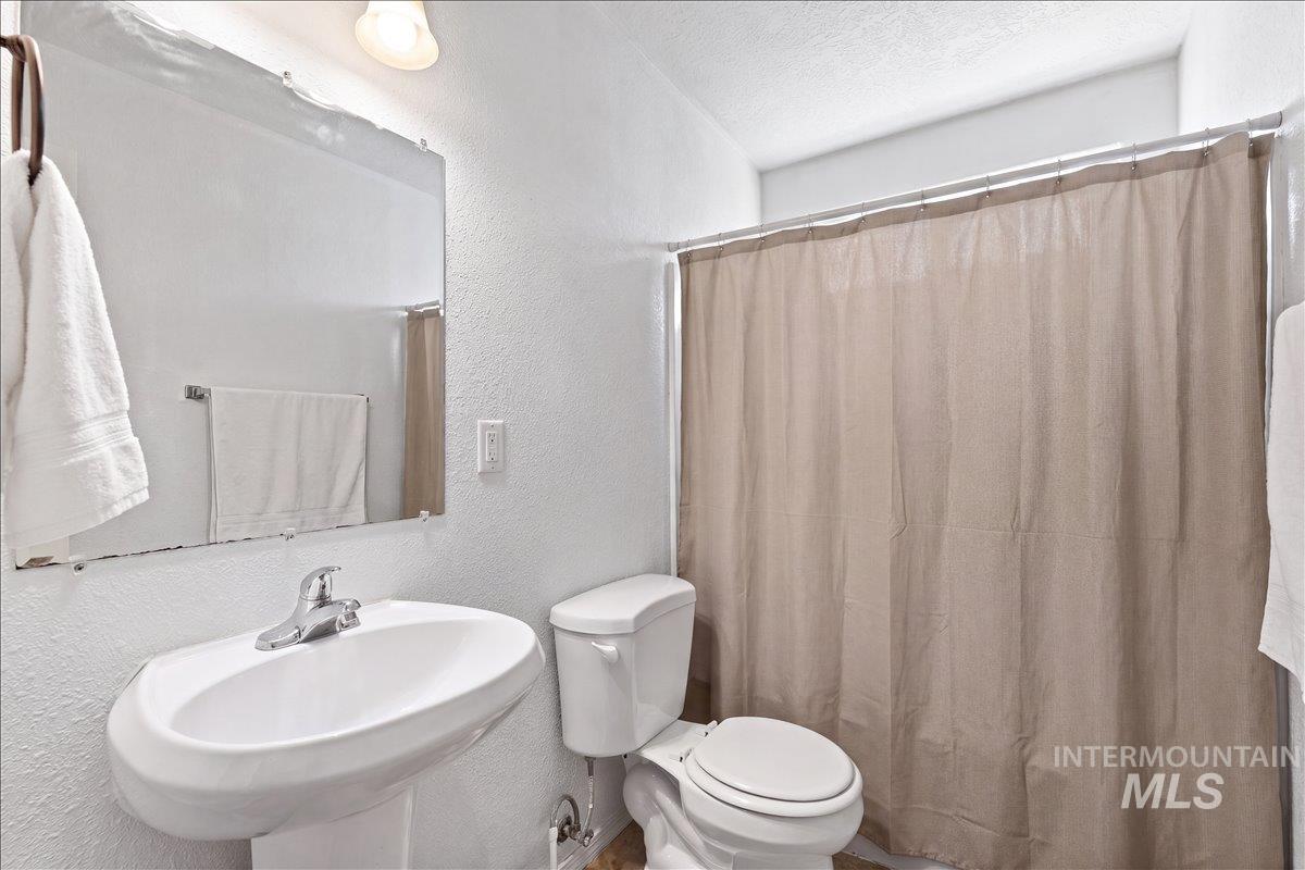30 Maple Dr Property Photo 17