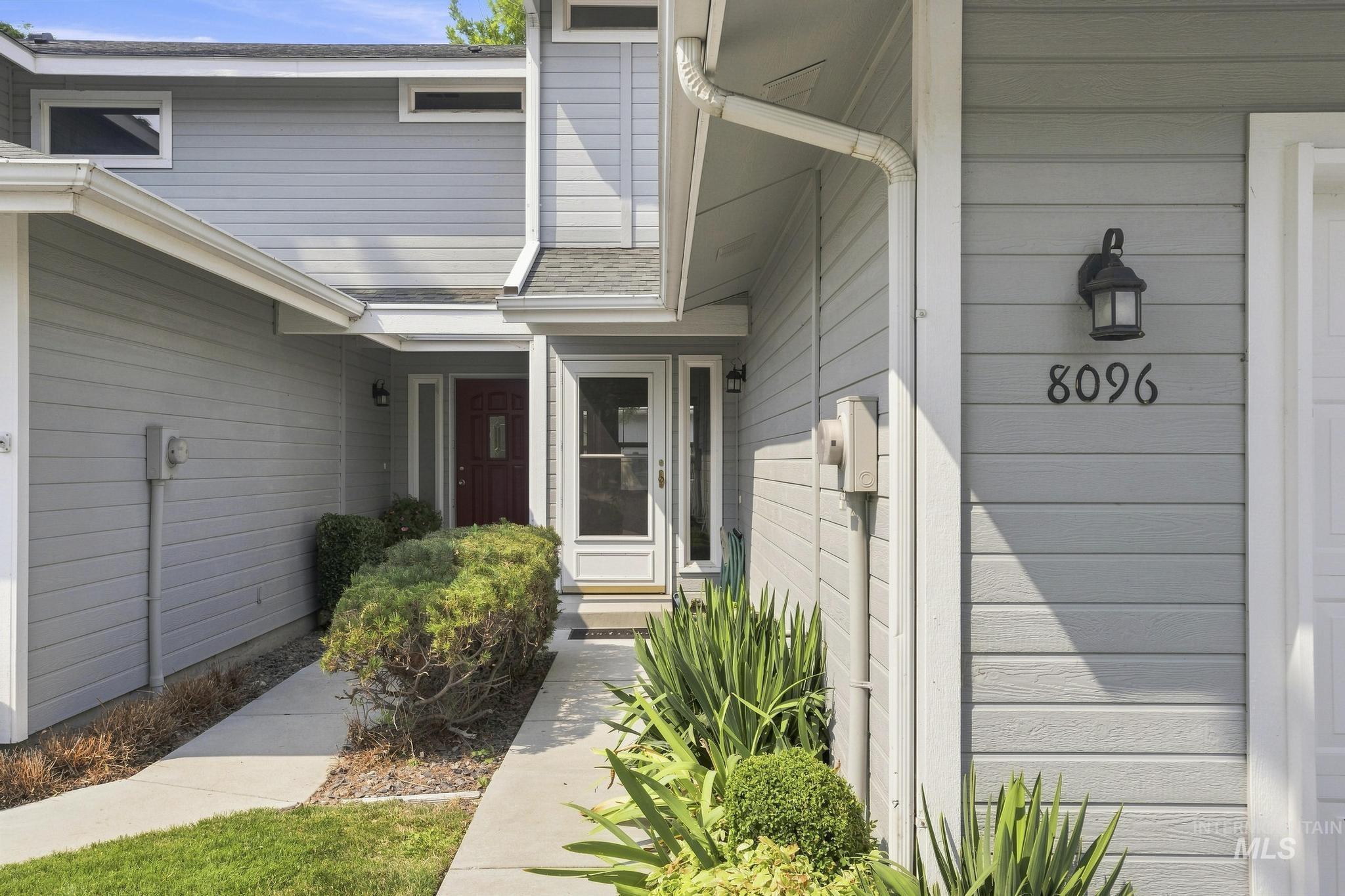 8096 W San Fernando Ct Property Photo 1