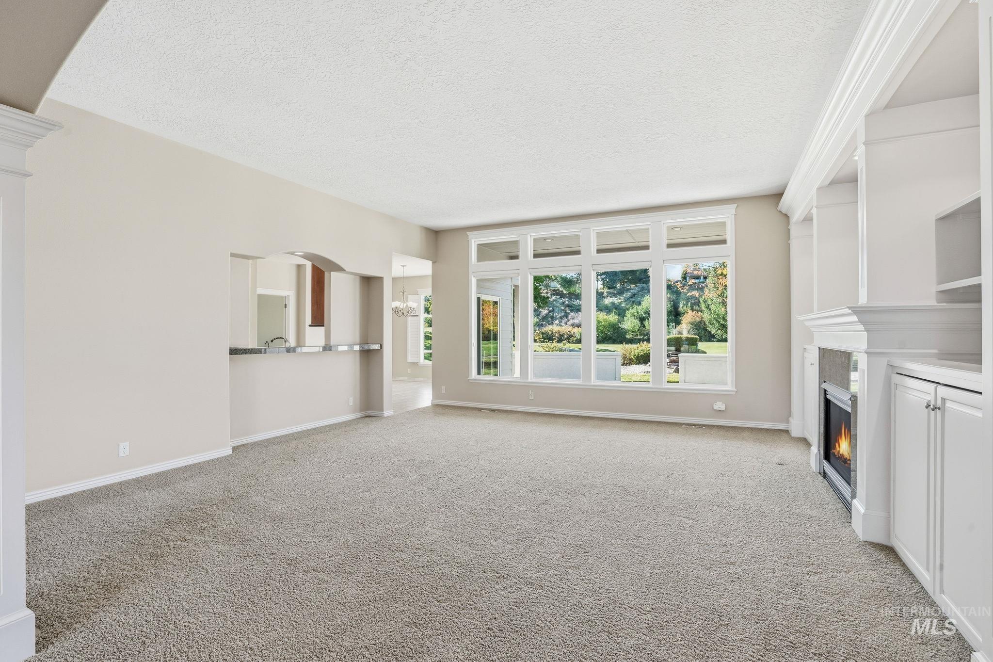 1007 W Oakhampton Drive Property Photo 12
