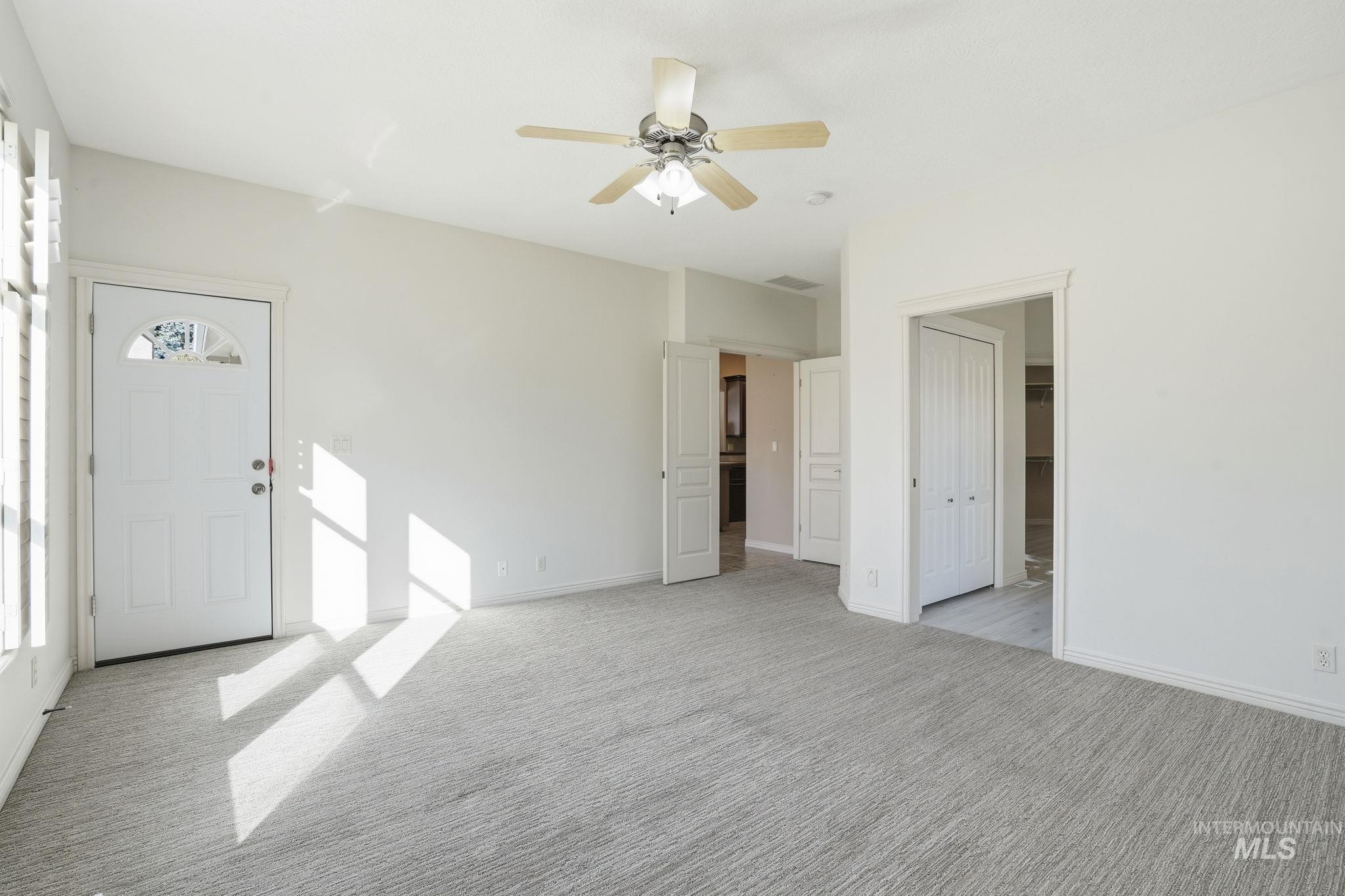 1007 W Oakhampton Drive Property Photo 24