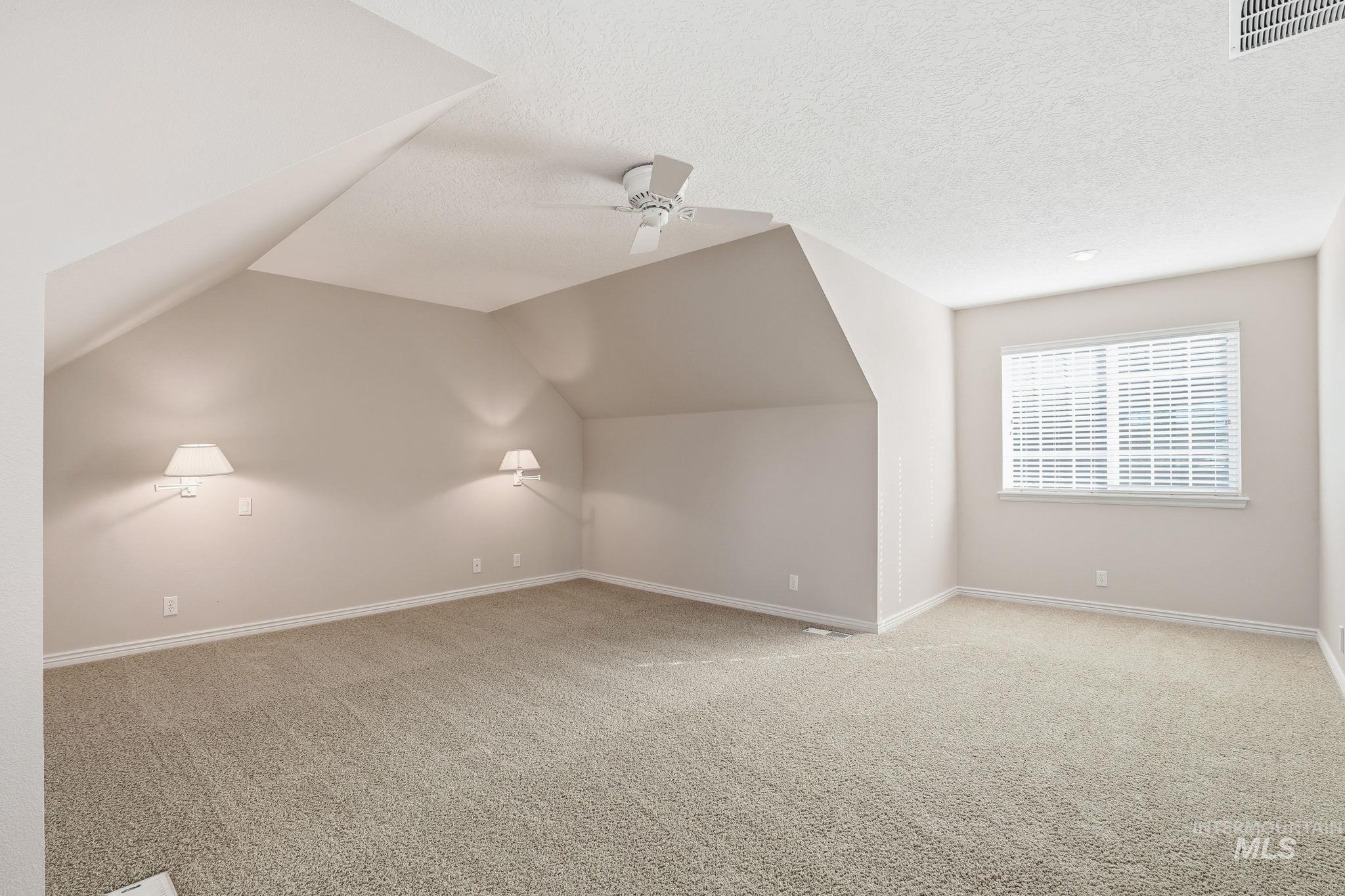 1007 W Oakhampton Drive Property Photo 31