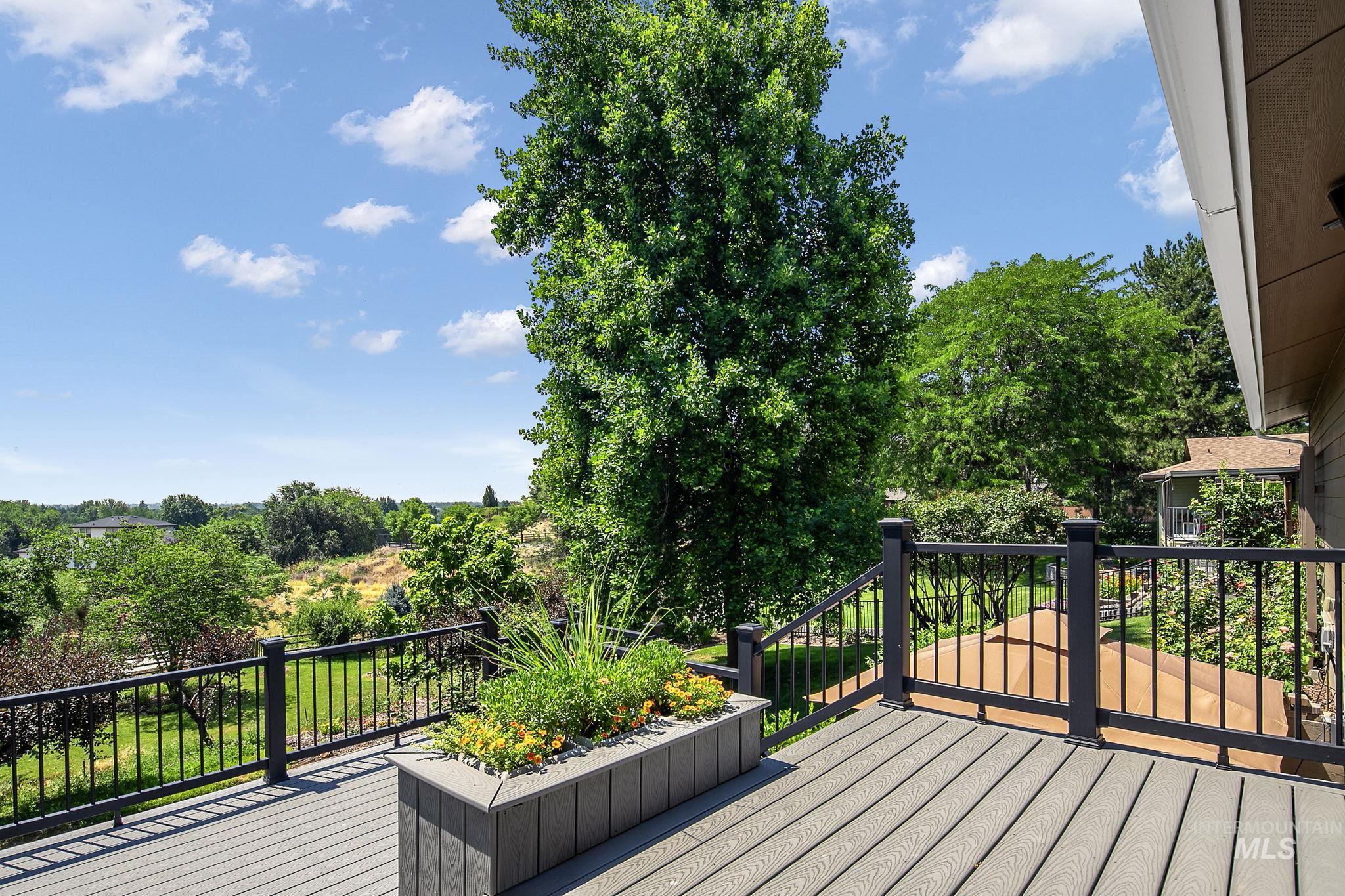 2201 E Dicky Circle Property Photo 26