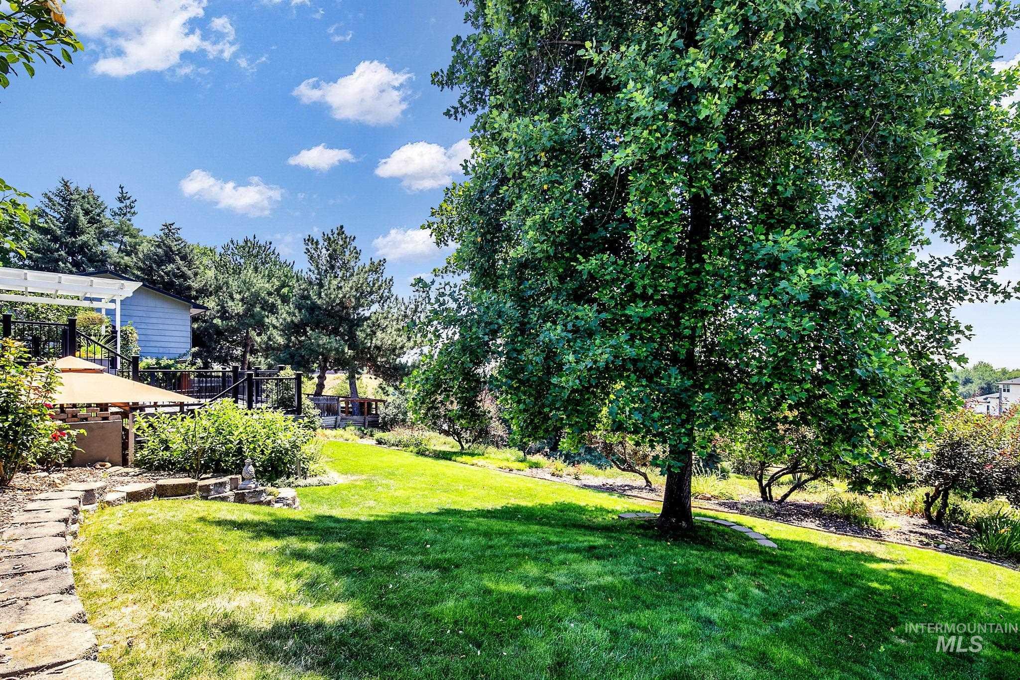 2201 E Dicky Circle Property Photo 28