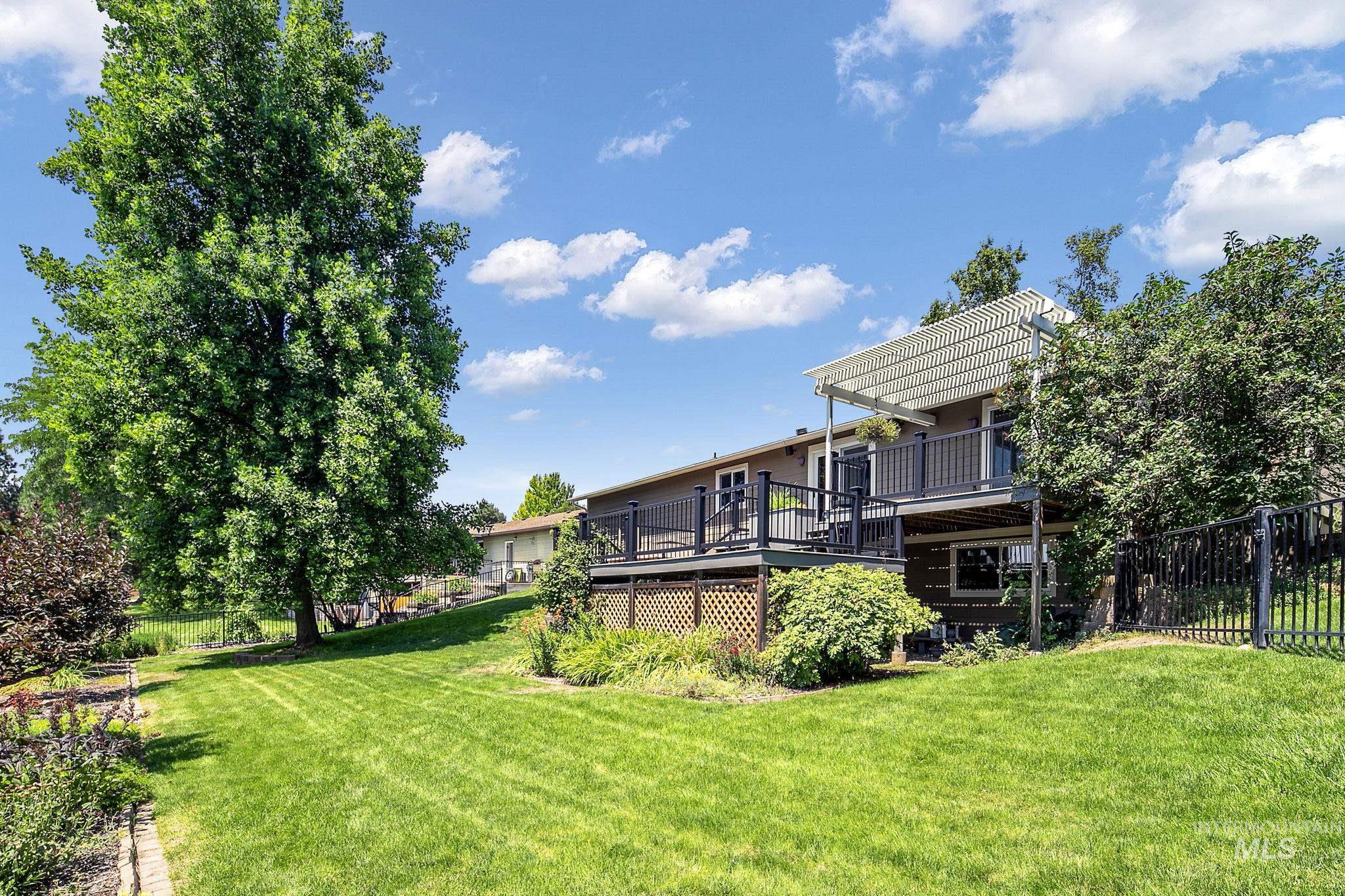 2201 E Dicky Circle Property Photo 29