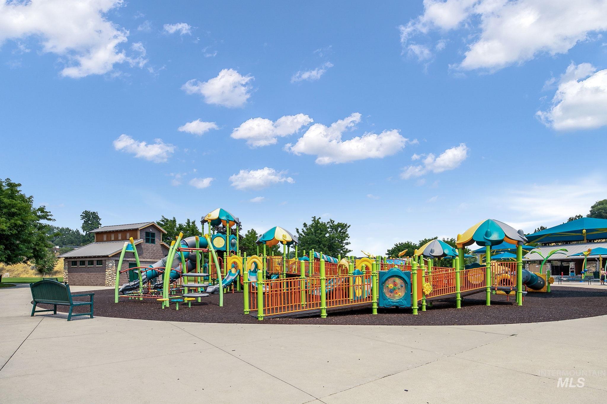 2201 E Dicky Circle Property Photo 34